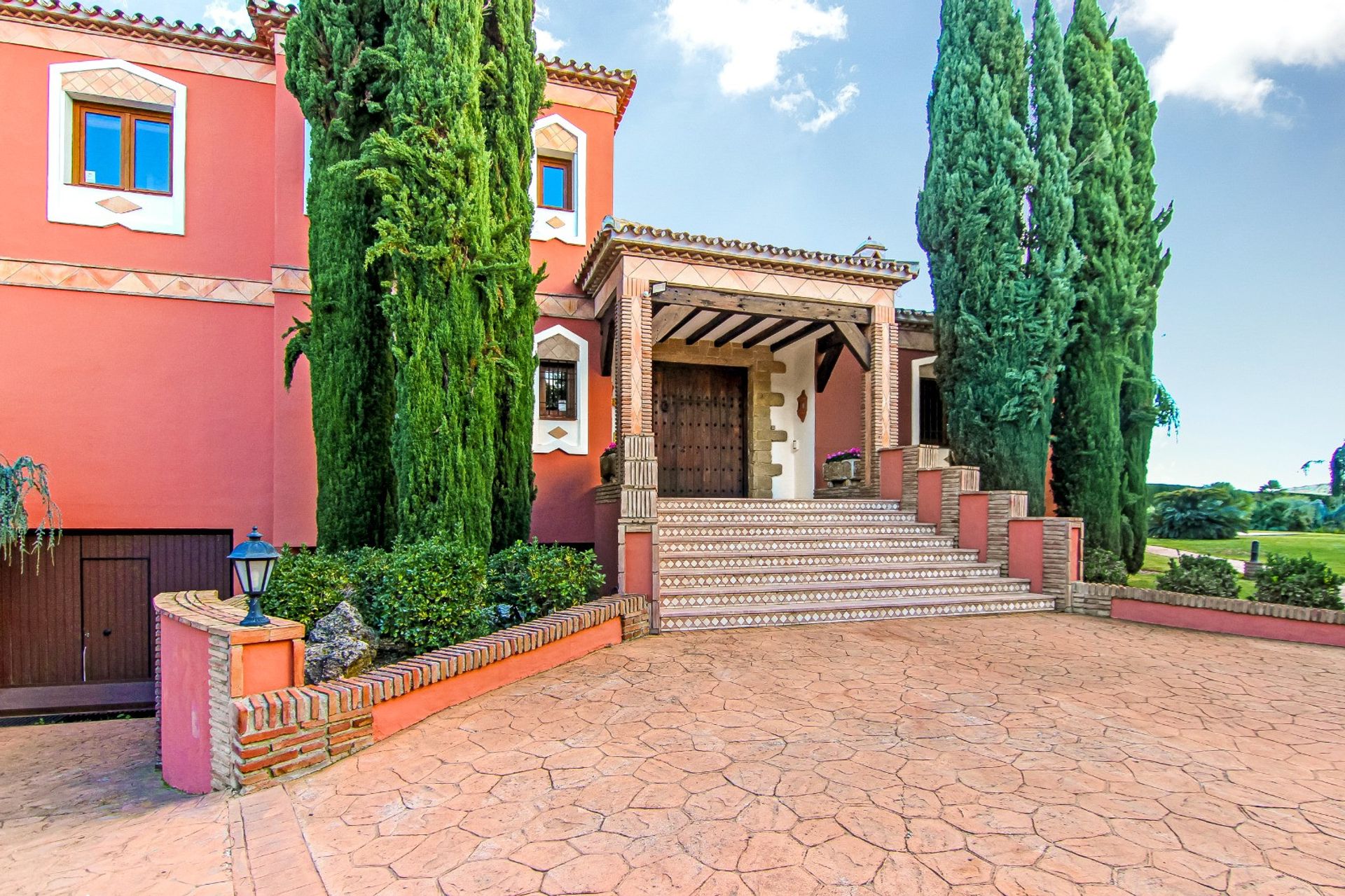 rumah dalam Coín, Andalusia 12831930