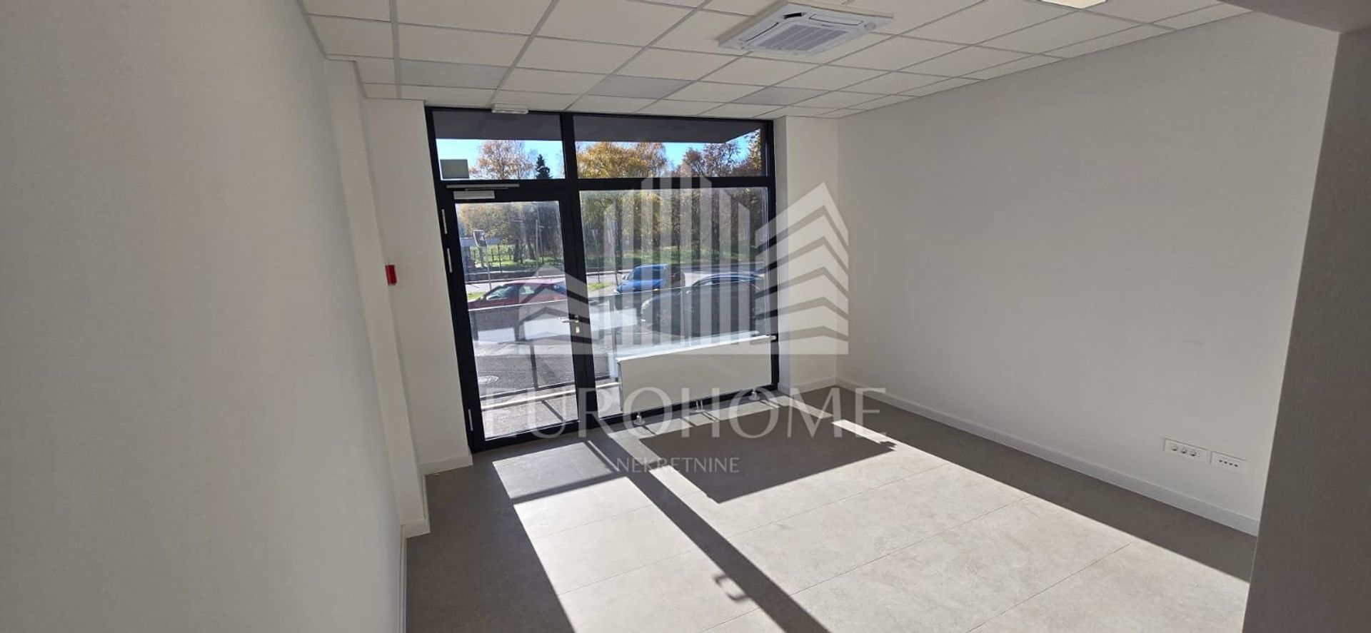 Commercial dans Zagreb, Grad Zagreb 12832188