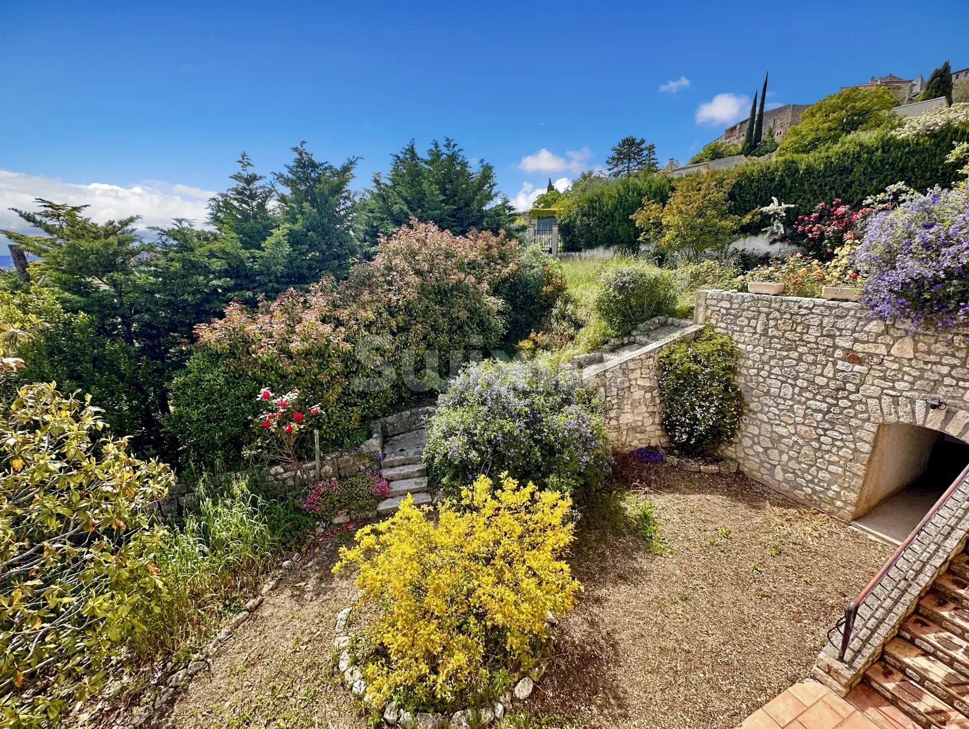 House in La Garde-Adhemar, Auvergne-Rhone-Alpes 12832798