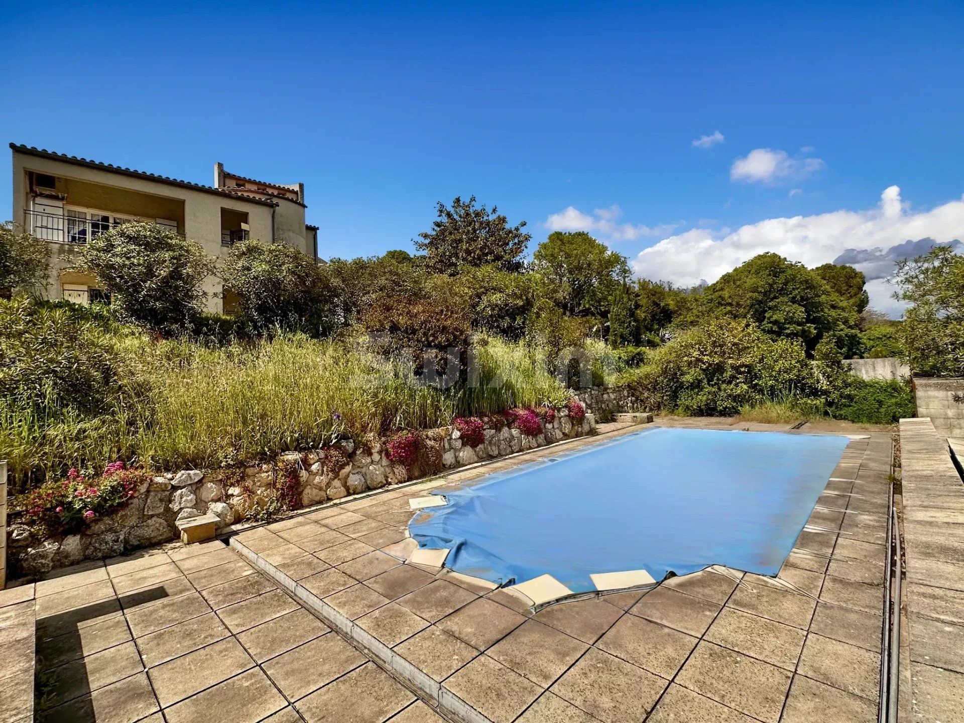 House in La Garde-Adhémar, Drôme 12832798