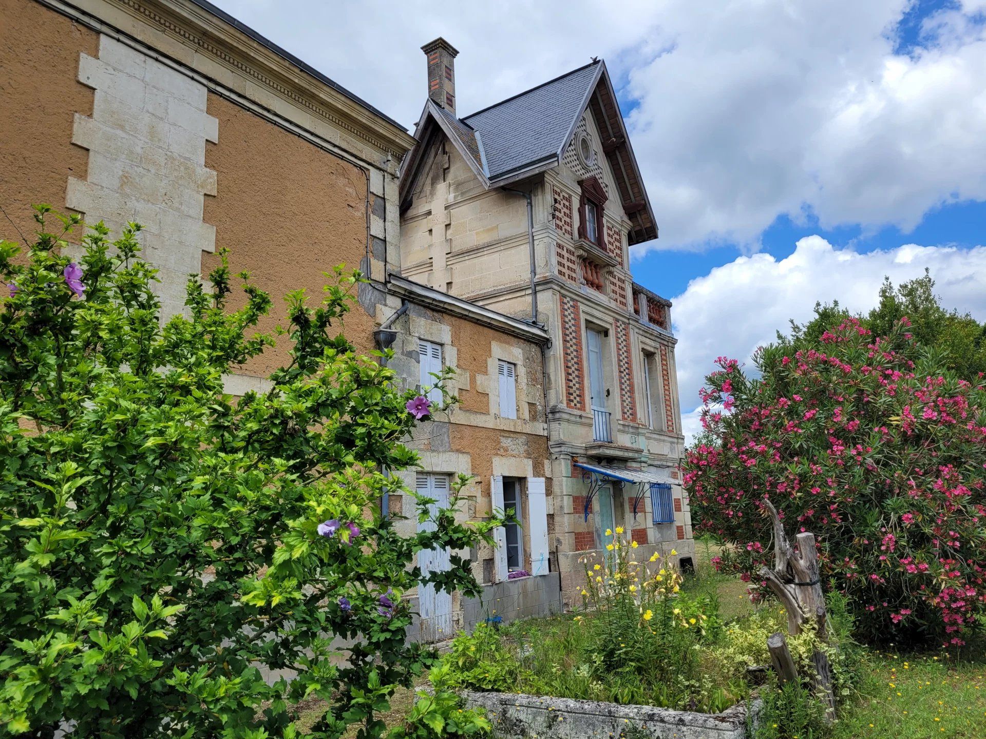 жилой дом в Saint-Christoly-de-Blaye, Gironde 12832812