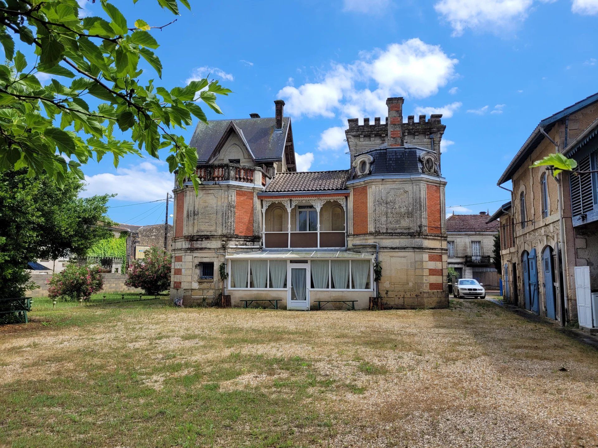 жилой дом в Saint-Christoly-de-Blaye, Gironde 12832812