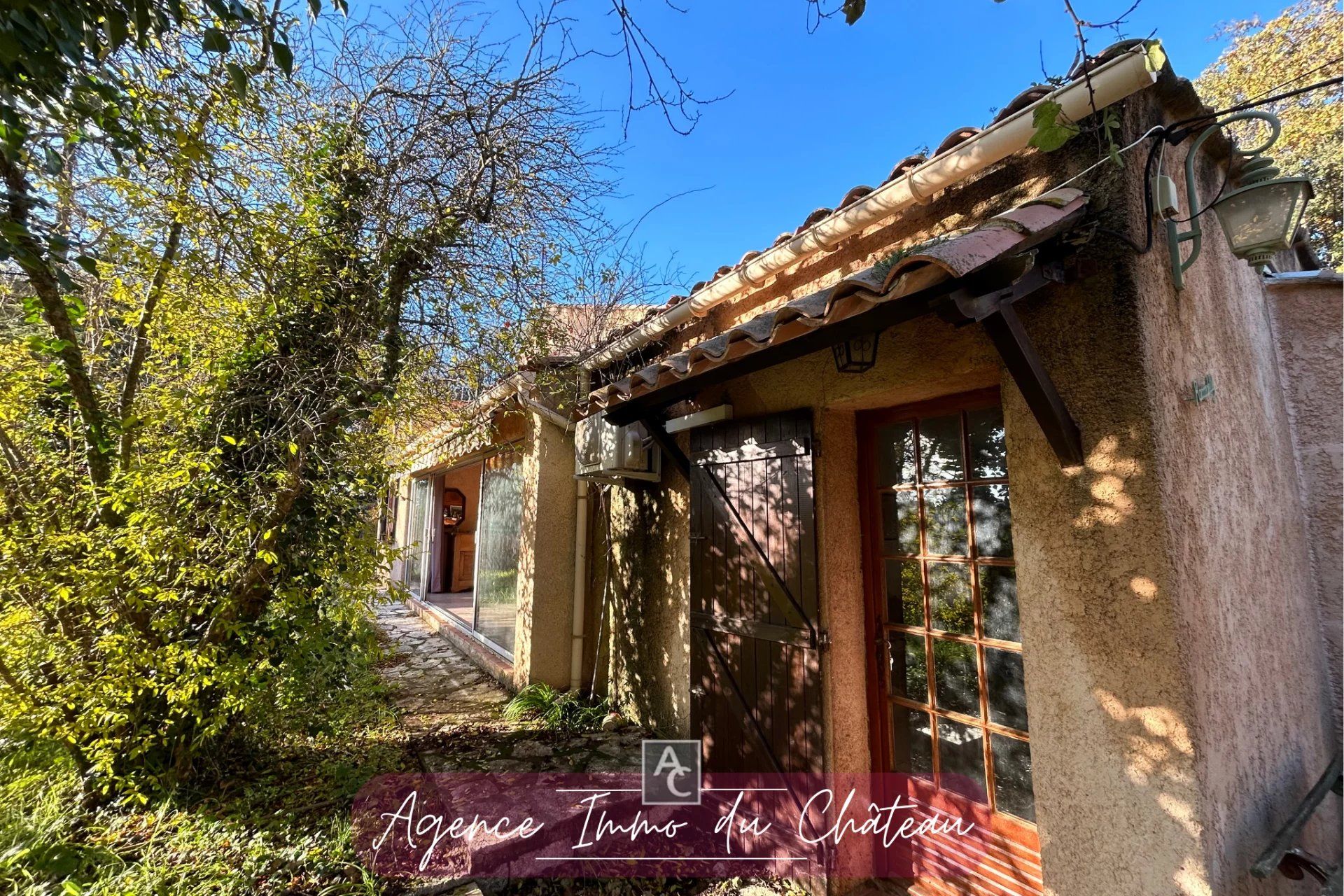 Rumah di Rocbaron, Provence-Alpes-Cote d'Azur 12832825