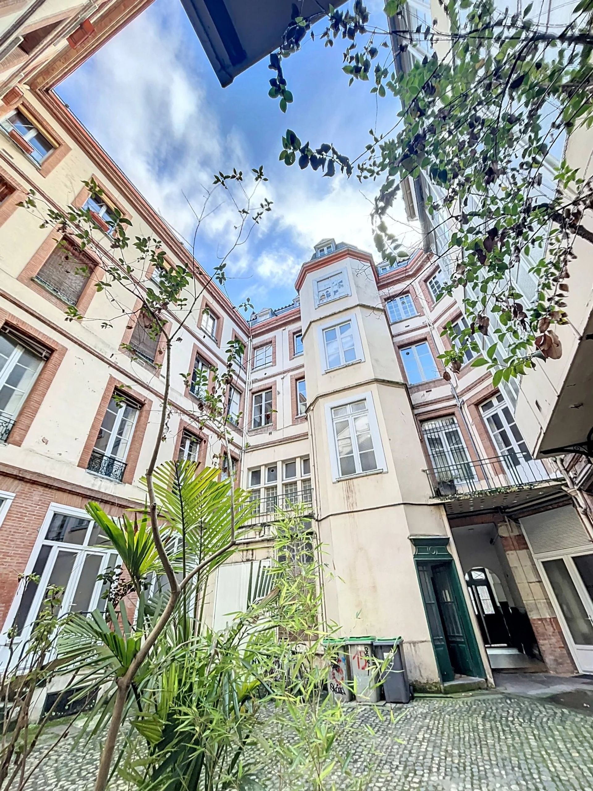 Condominium in Toulouse, Haute-Garonne 12832828