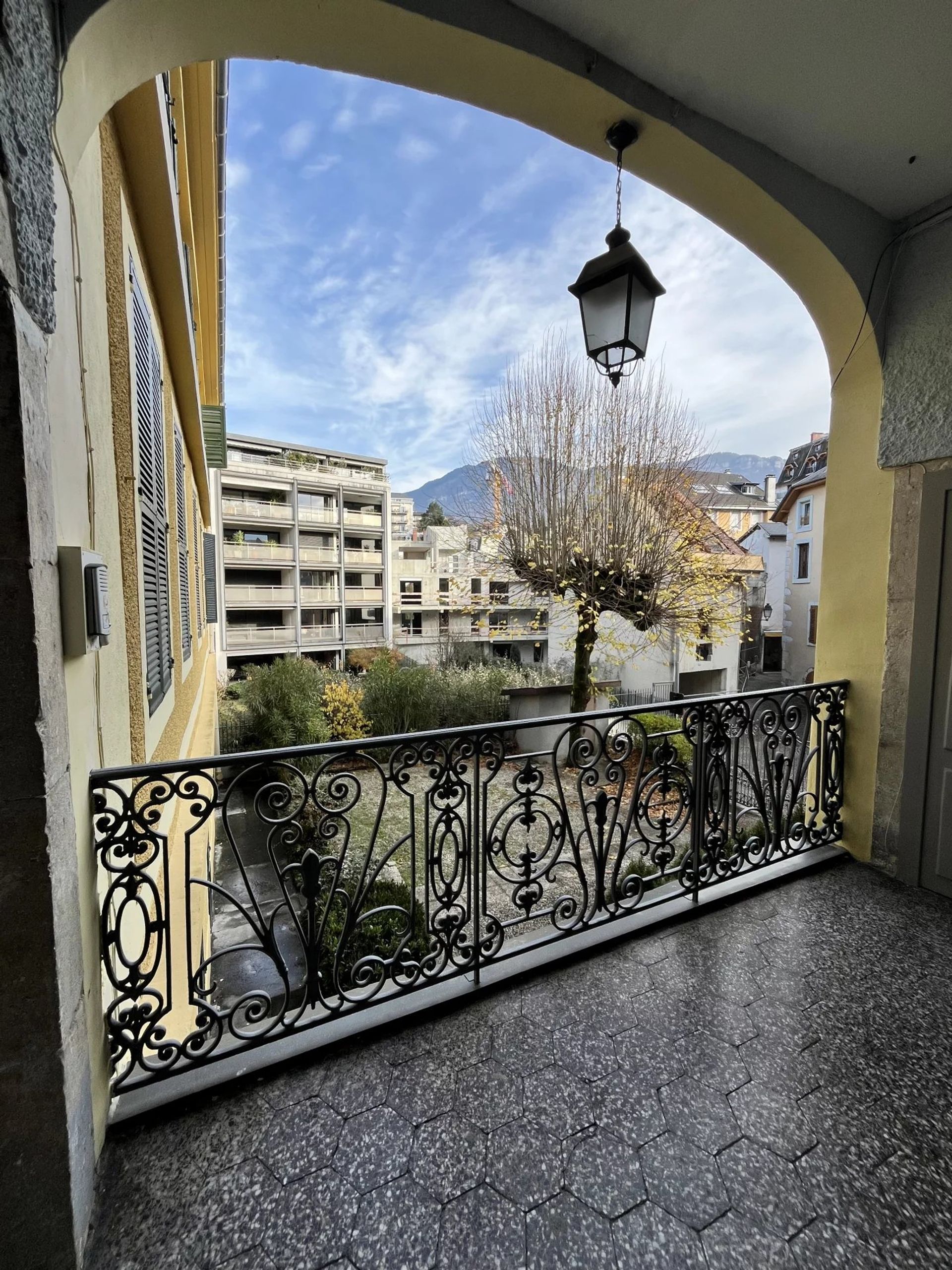 Condominio nel Aix-les-Bains, Auvergne-Rhone-Alpes 12832893