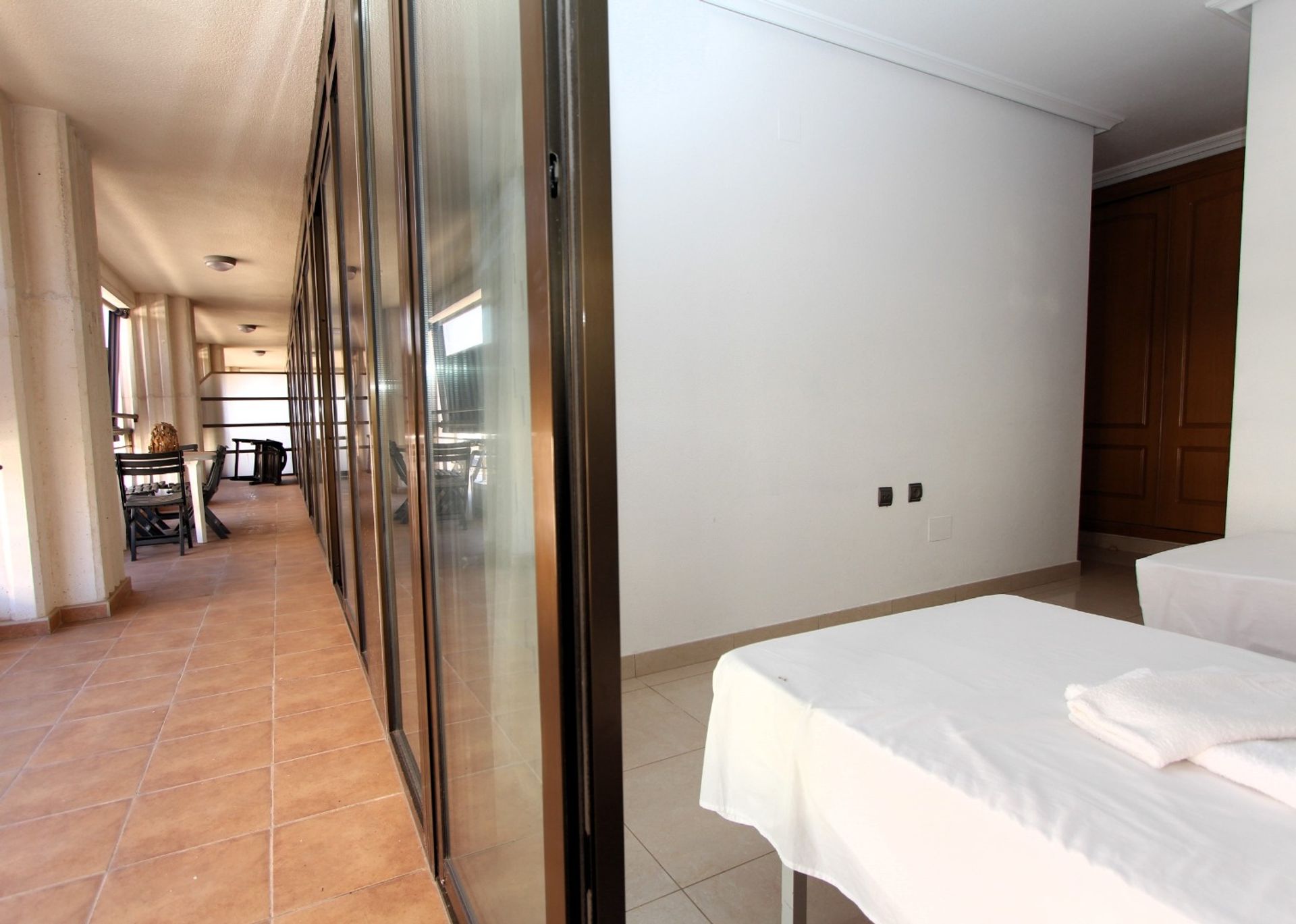 Condominium in Guardamar del Segura, Valencian Community 12833111