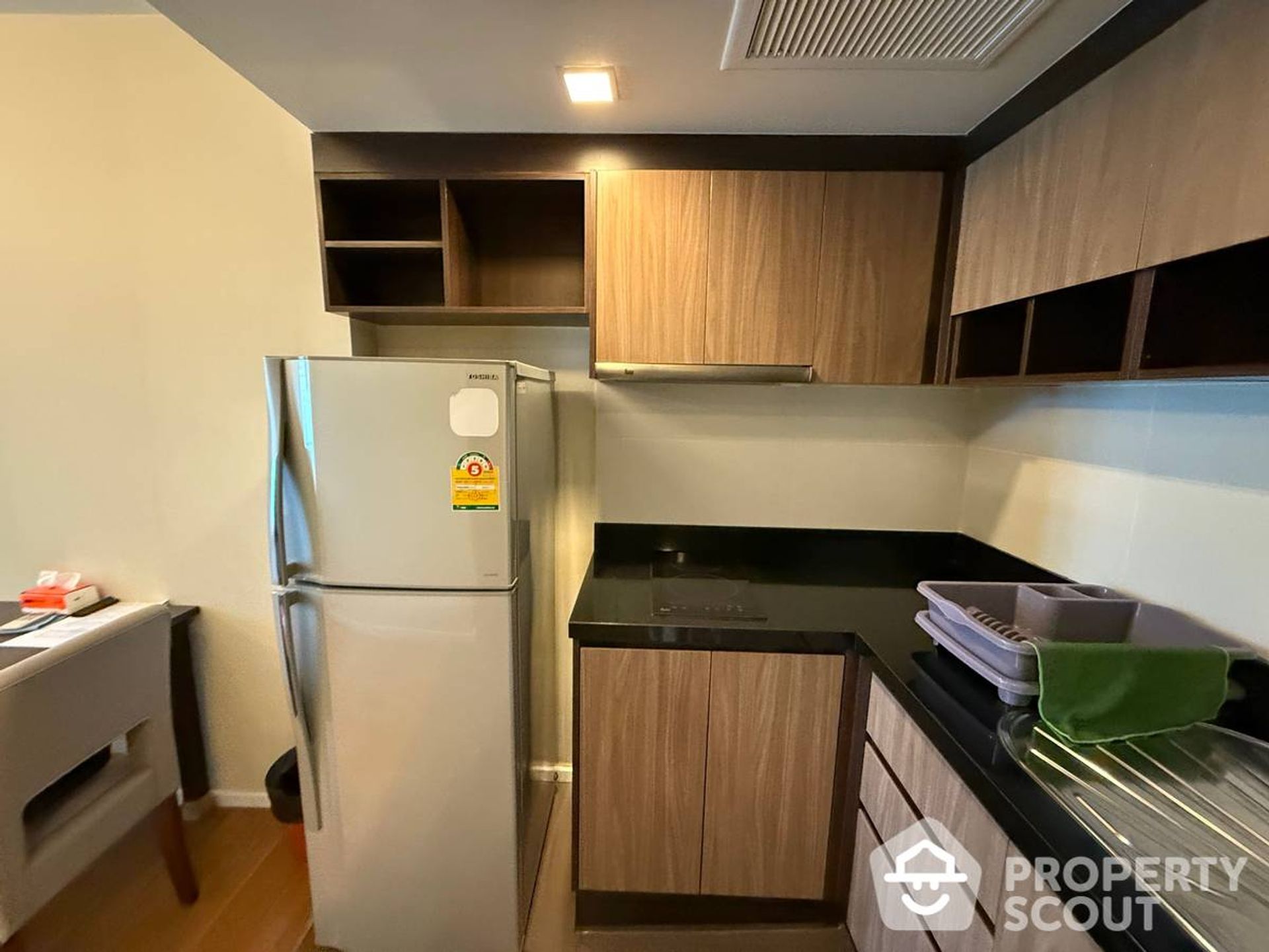 Condominium in Ratchathewi, Krung Thep Maha Nakhon 12833435