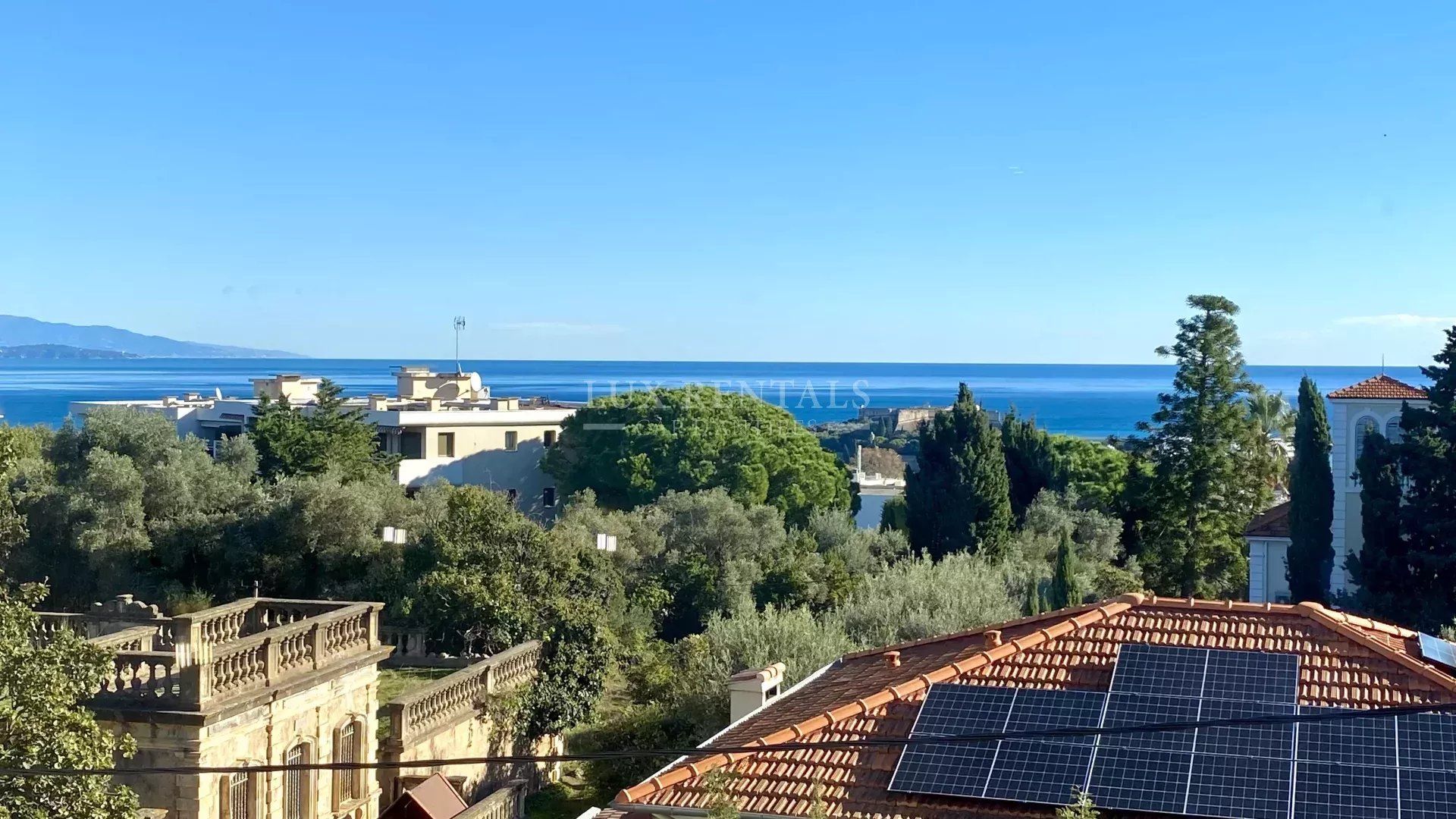 Condominio en Antibes, Alpes-Maritimes 12834564