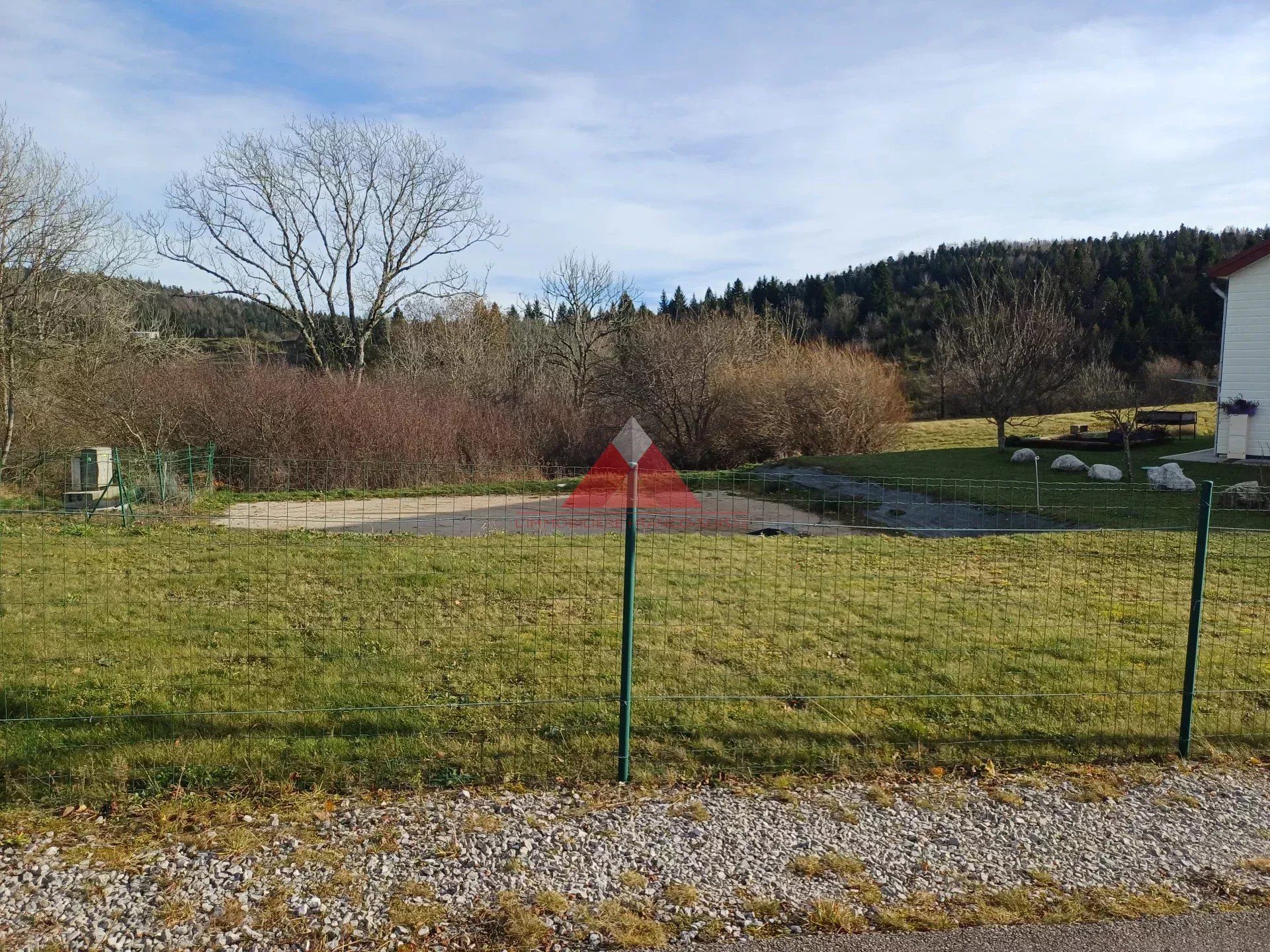 Terre dans La Chaux-du-Dombief, Bourgogne-Franche-Comté 12834596