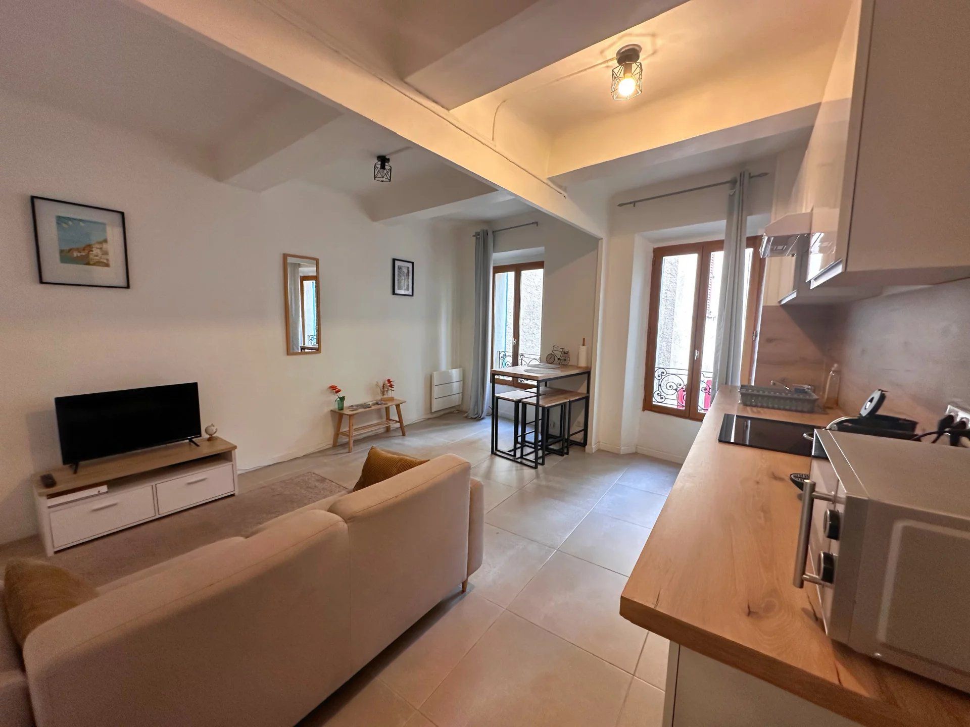 Condominium dans Salernes, Provence-Alpes-Cote d'Azur 12834669