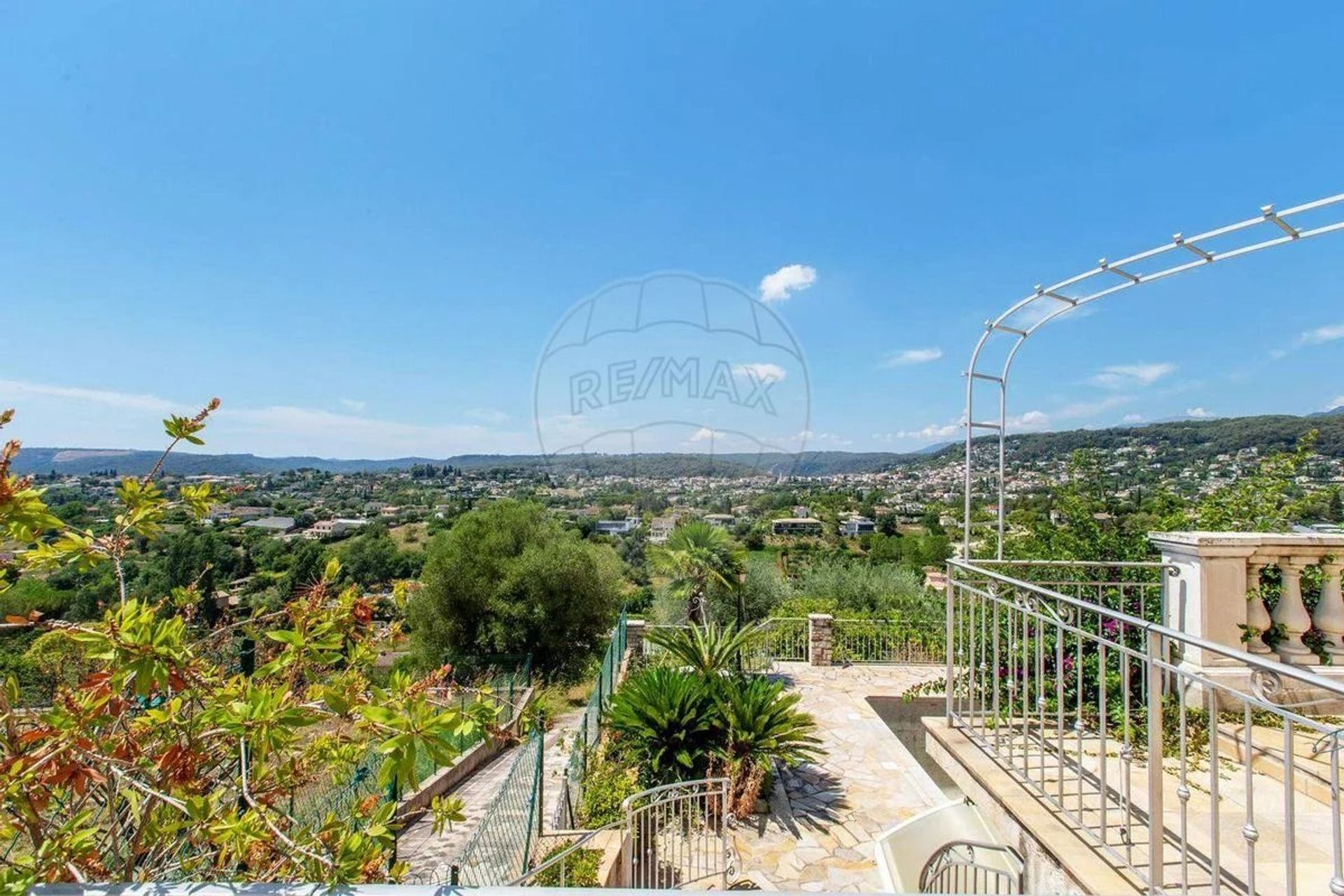 Rumah di Saint-Paul-de-Vence, Provence-Alpes-Cote d'Azur 12834688