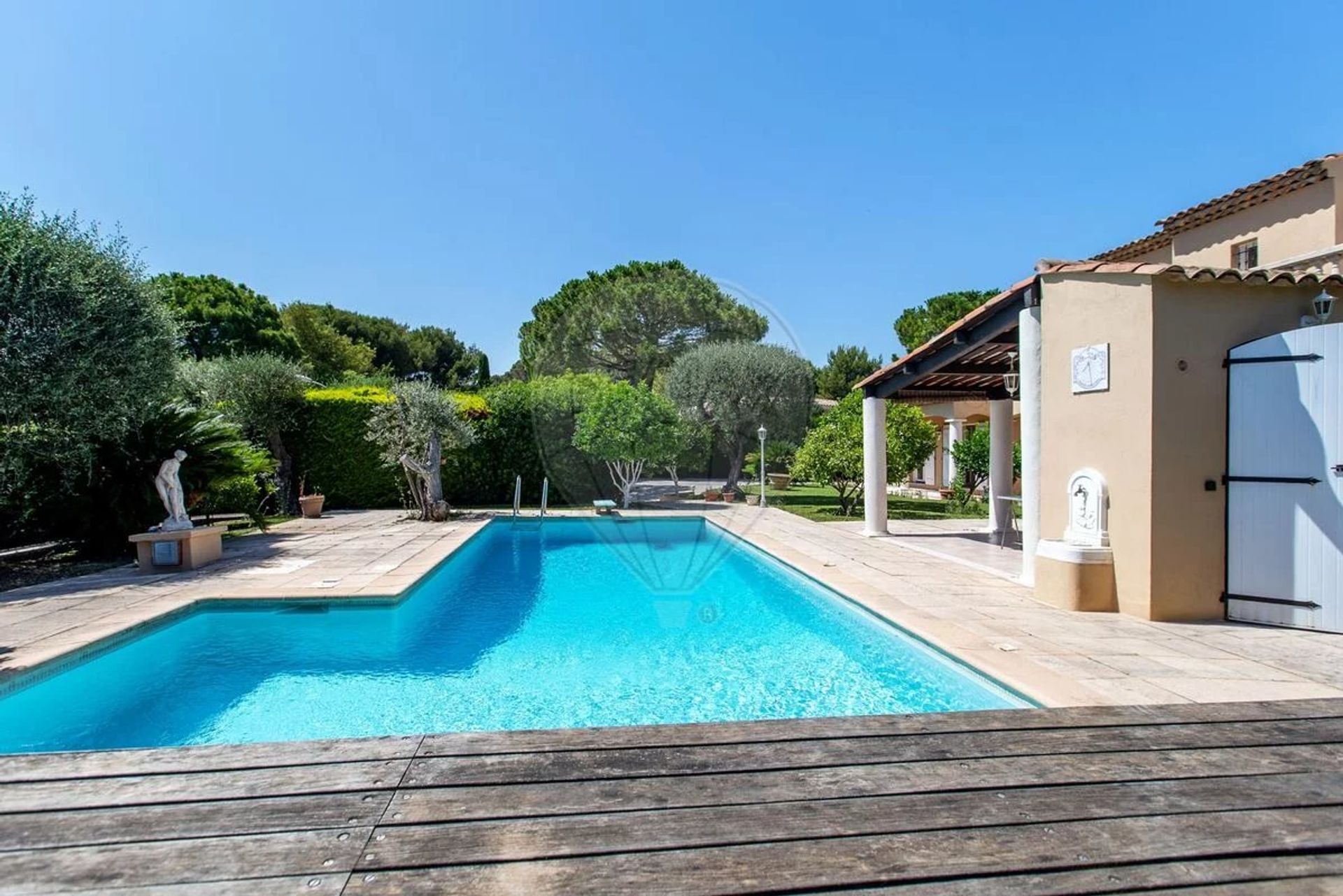 Residentieel in Villefranche-sur-Mer, Alpes-Maritimes 12834691