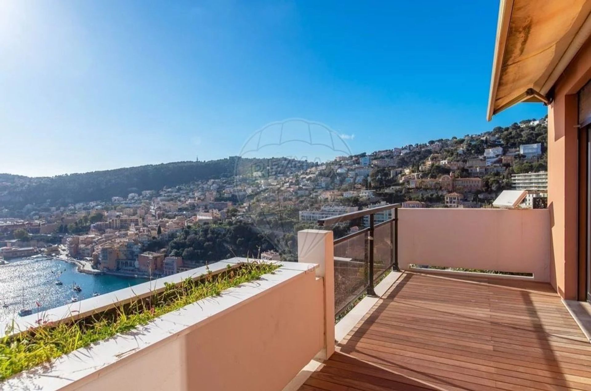 Residentieel in Villefranche-sur-Mer, Alpes-Maritimes 12834694