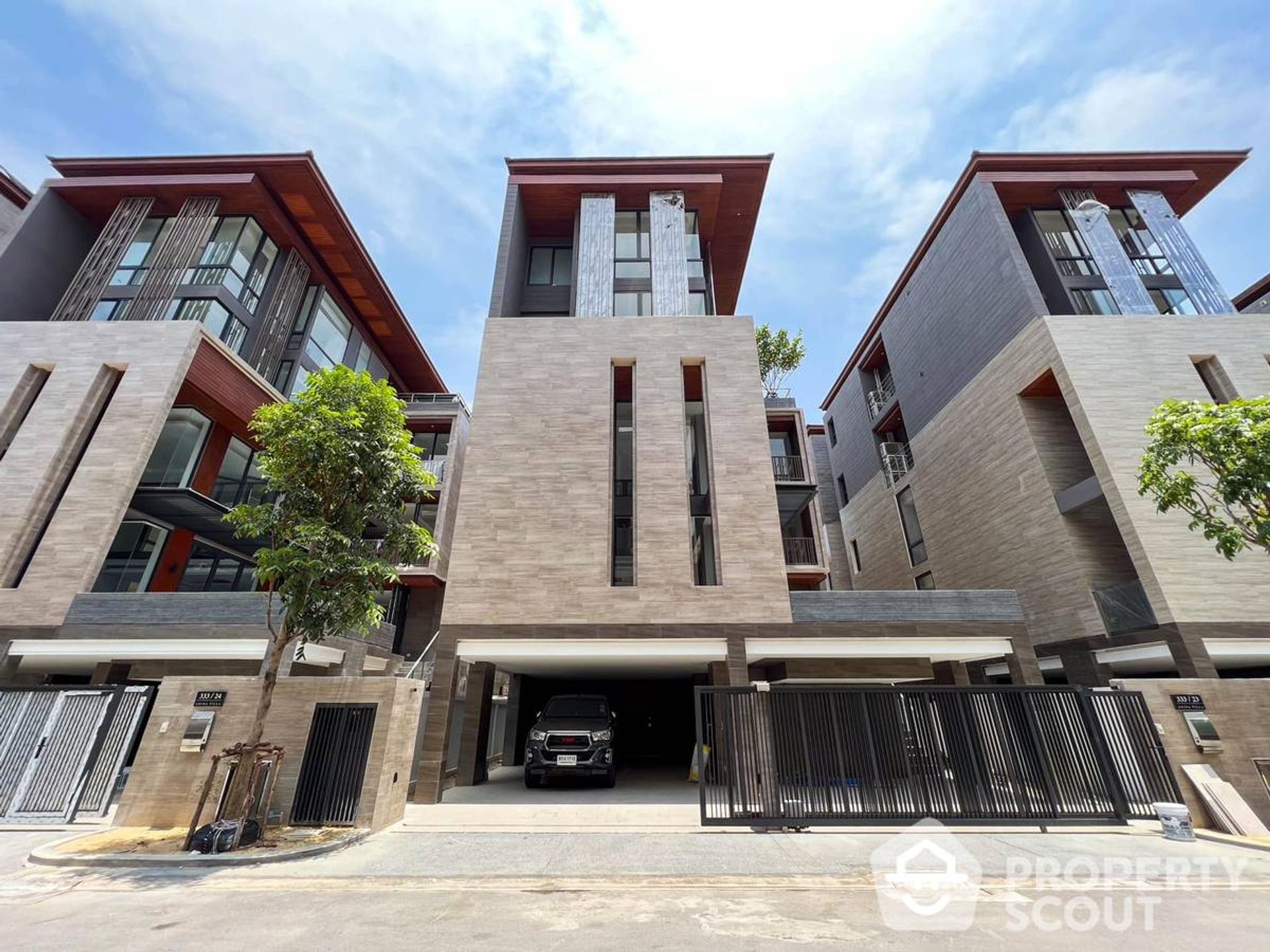 Hus i Ban Bang Krabueang, Samut Prakan 12835049