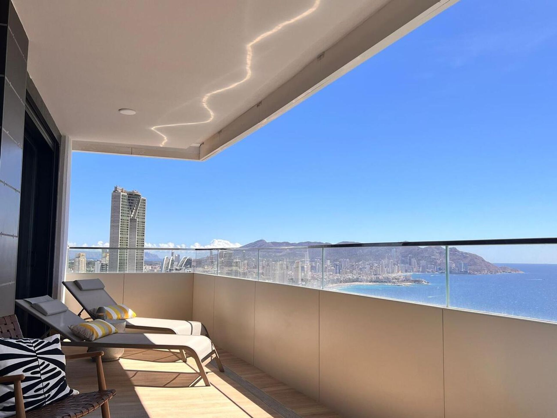 Condominium in Benidorm, Comunidad Valenciana 12835364