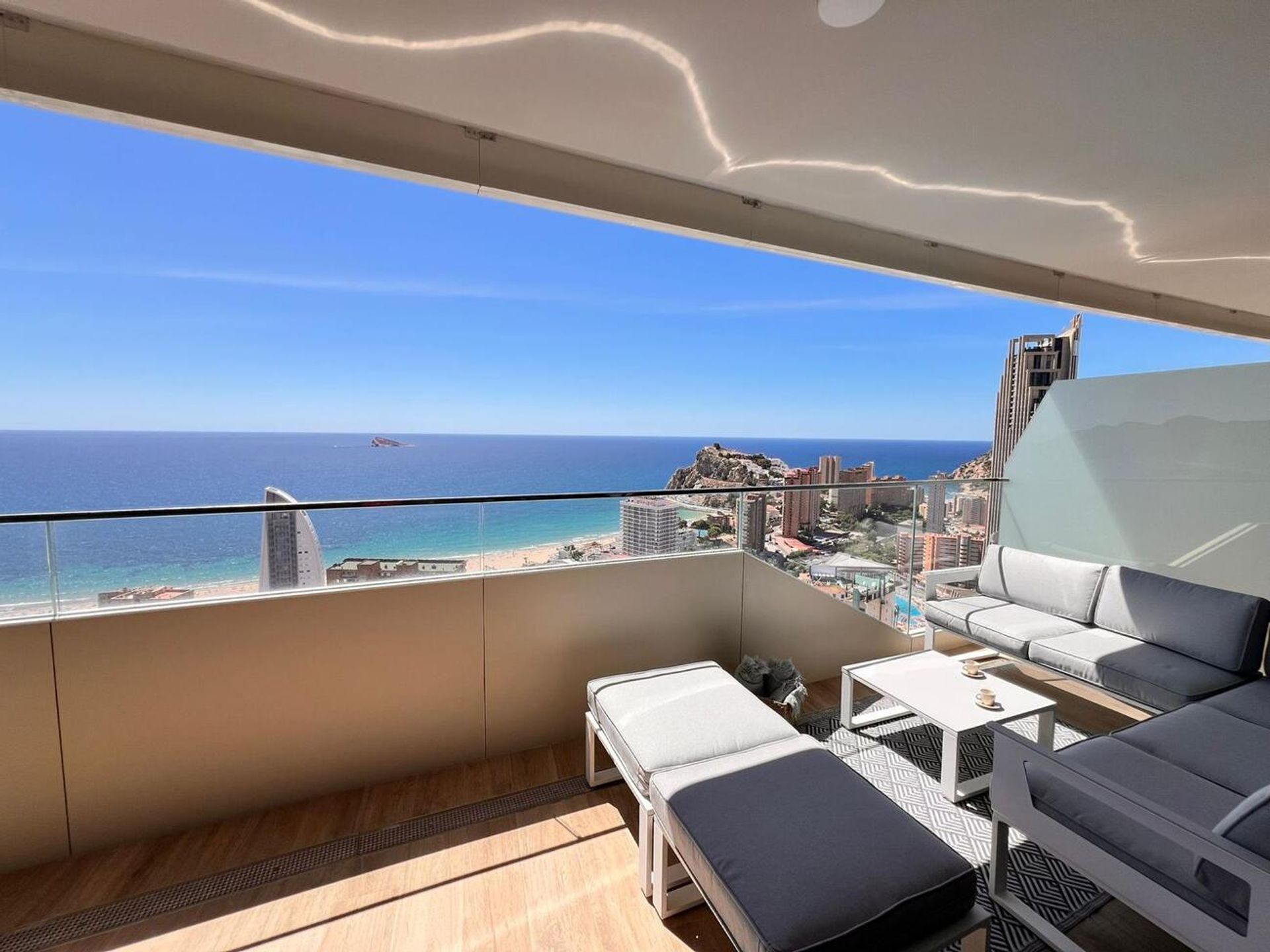 Condominium in Benidorm, Comunidad Valenciana 12835364