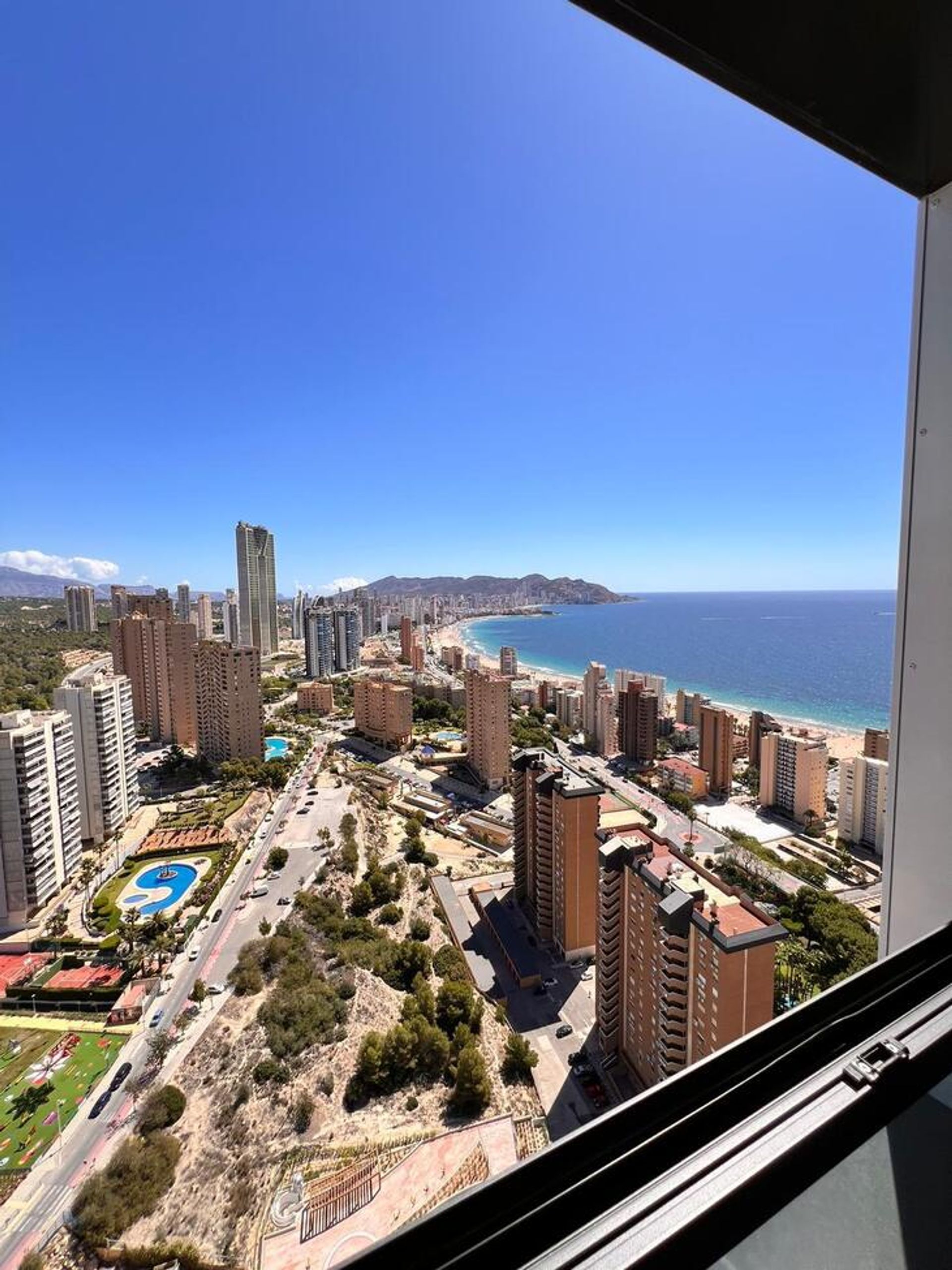 Condominium in Benidorm, Comunidad Valenciana 12835364