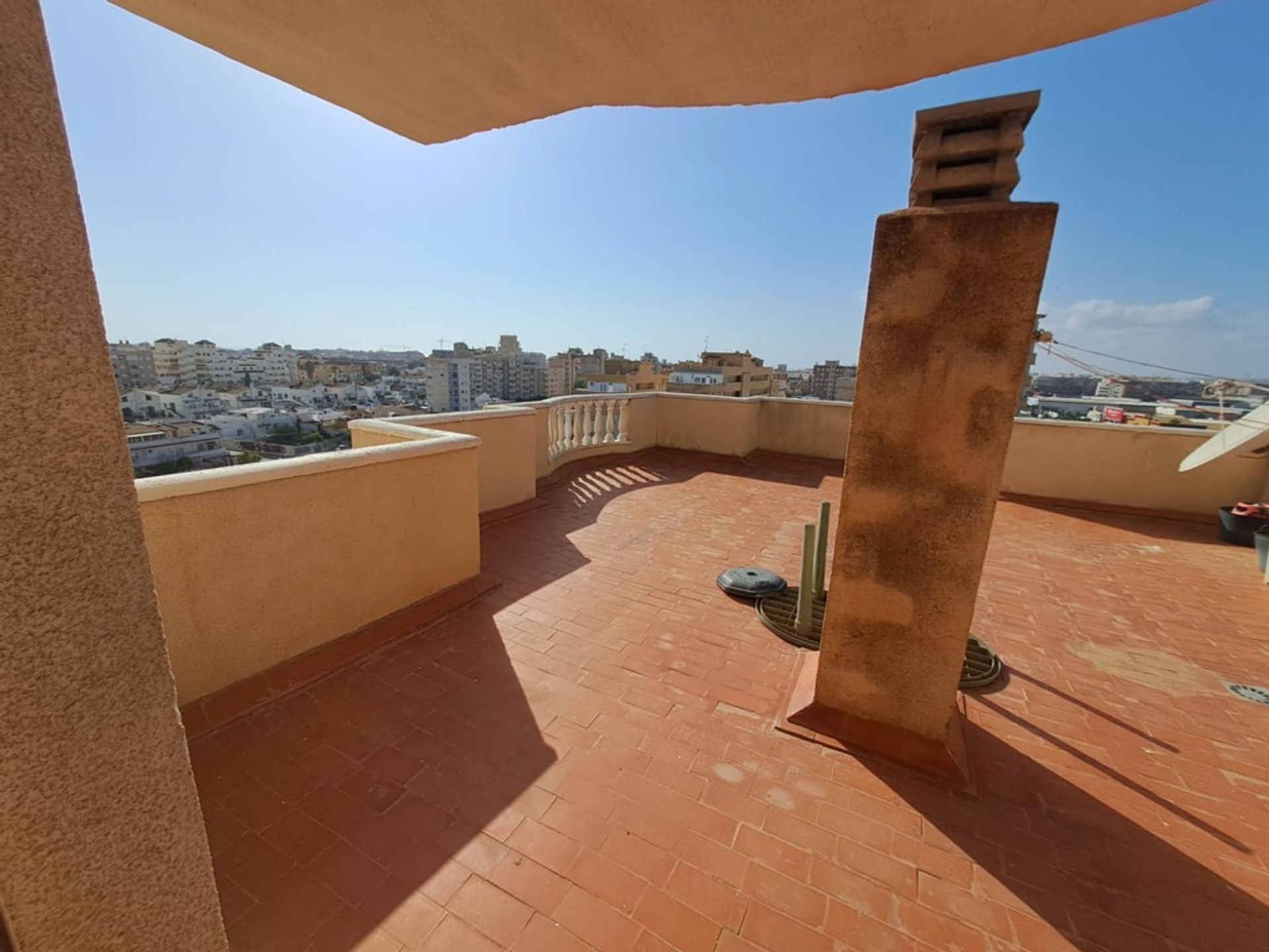 عمارات في Torrevieja, Comunidad Valenciana 12835847