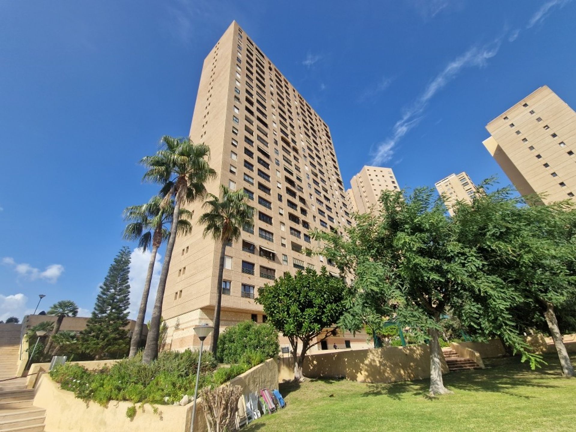 Condominium in Benidorm, Valencia 12836001