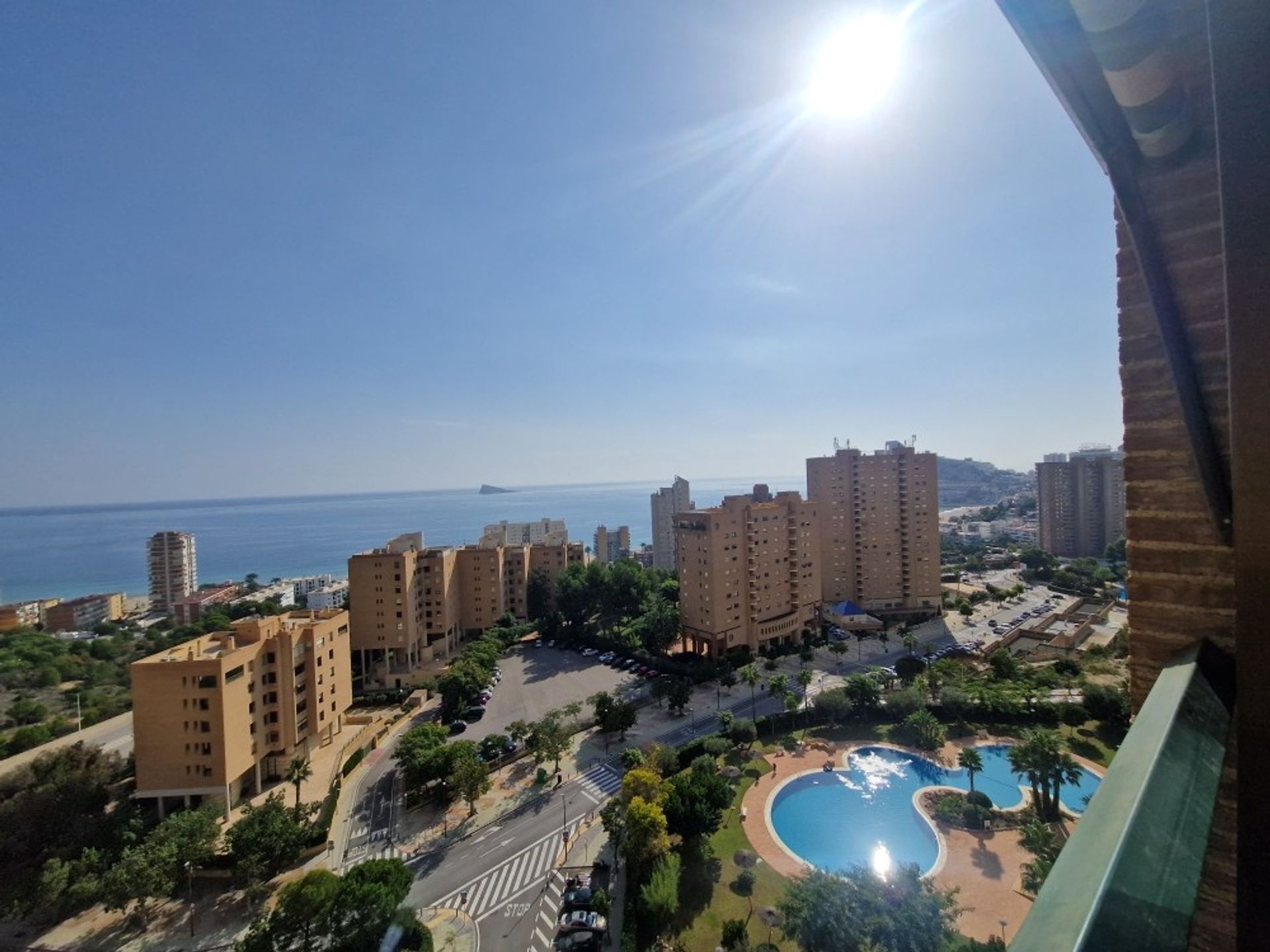 Condominium in Benidorm, Valencia 12836001