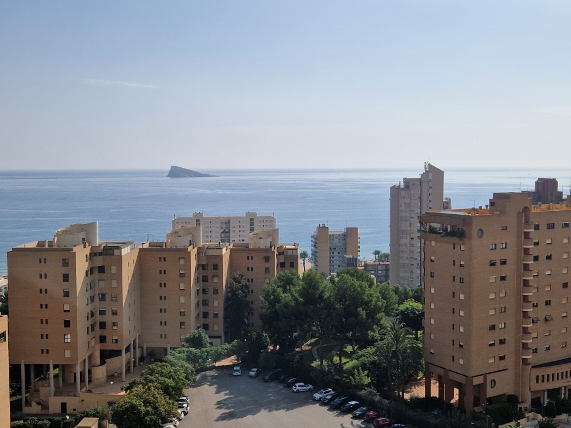 Condominium in Benidorm, Valencia 12836001