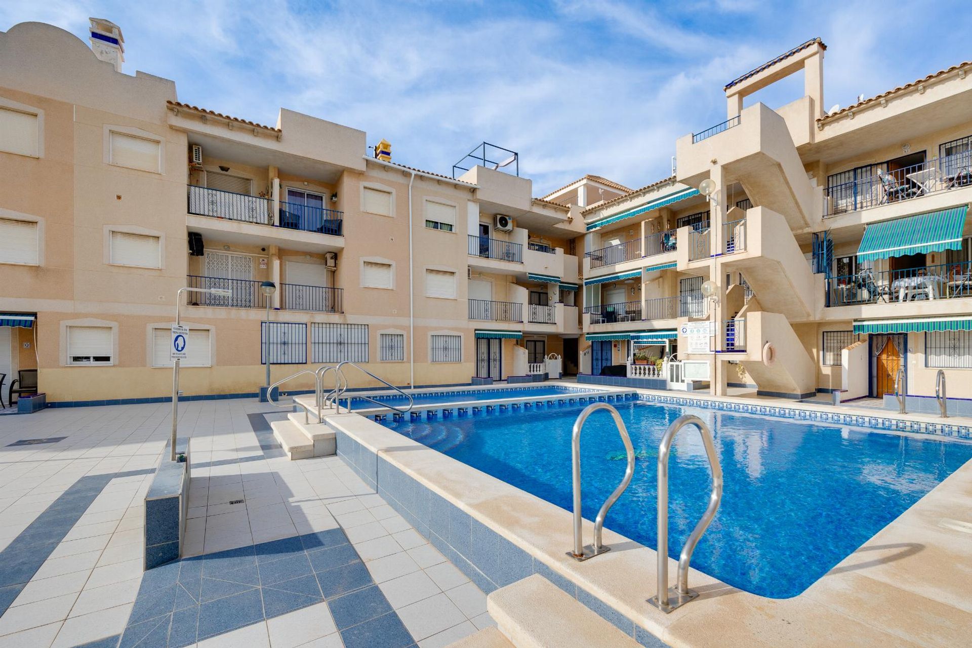 عمارات في Torrevieja, Comunidad Valenciana 12836071