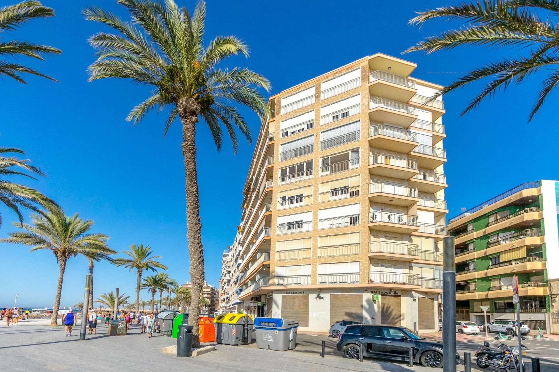 Osakehuoneisto sisään Torrevieja, Comunidad Valenciana 12837303