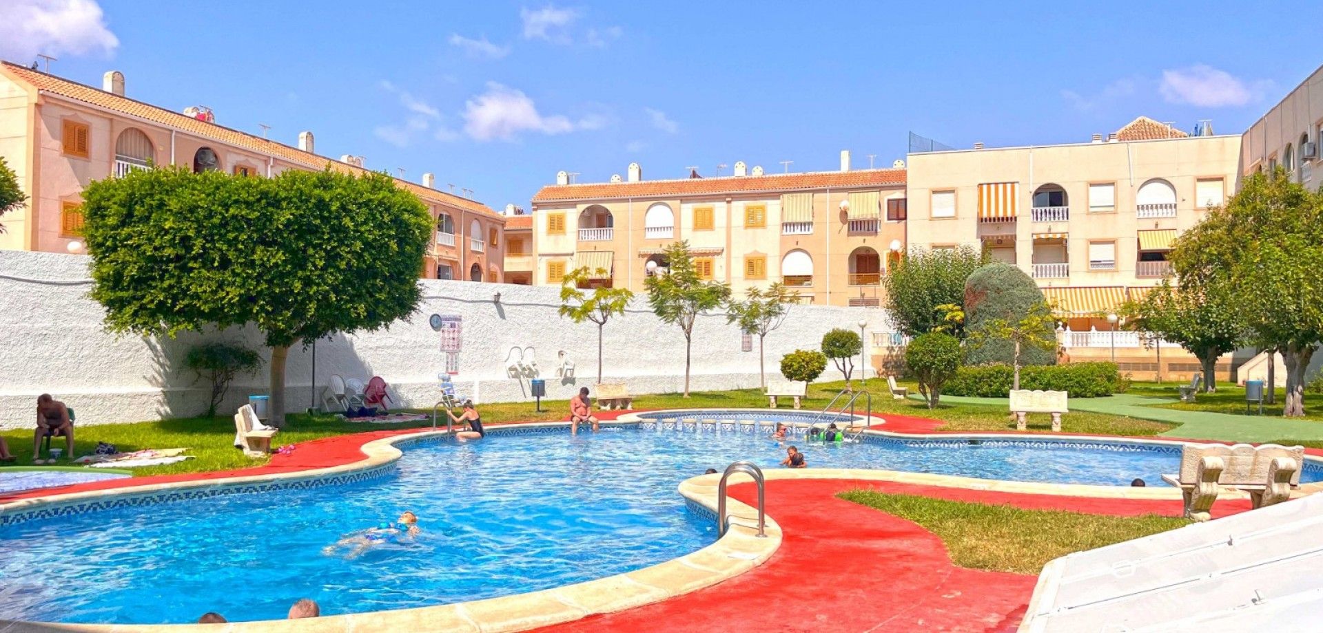 Condominium in Torrevieja, Valencia 12837507