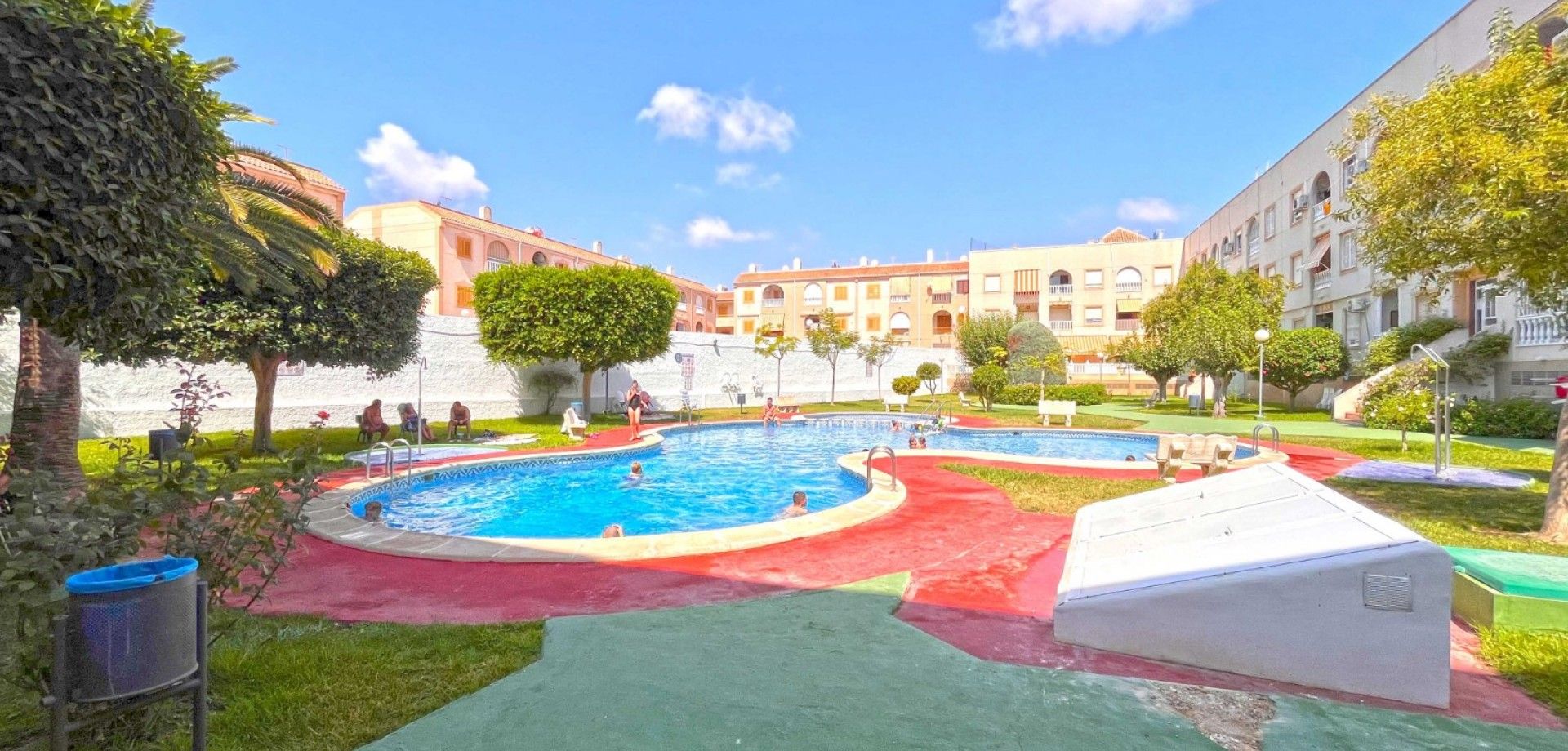 Condominium in Torrevieja, Valencia 12837507