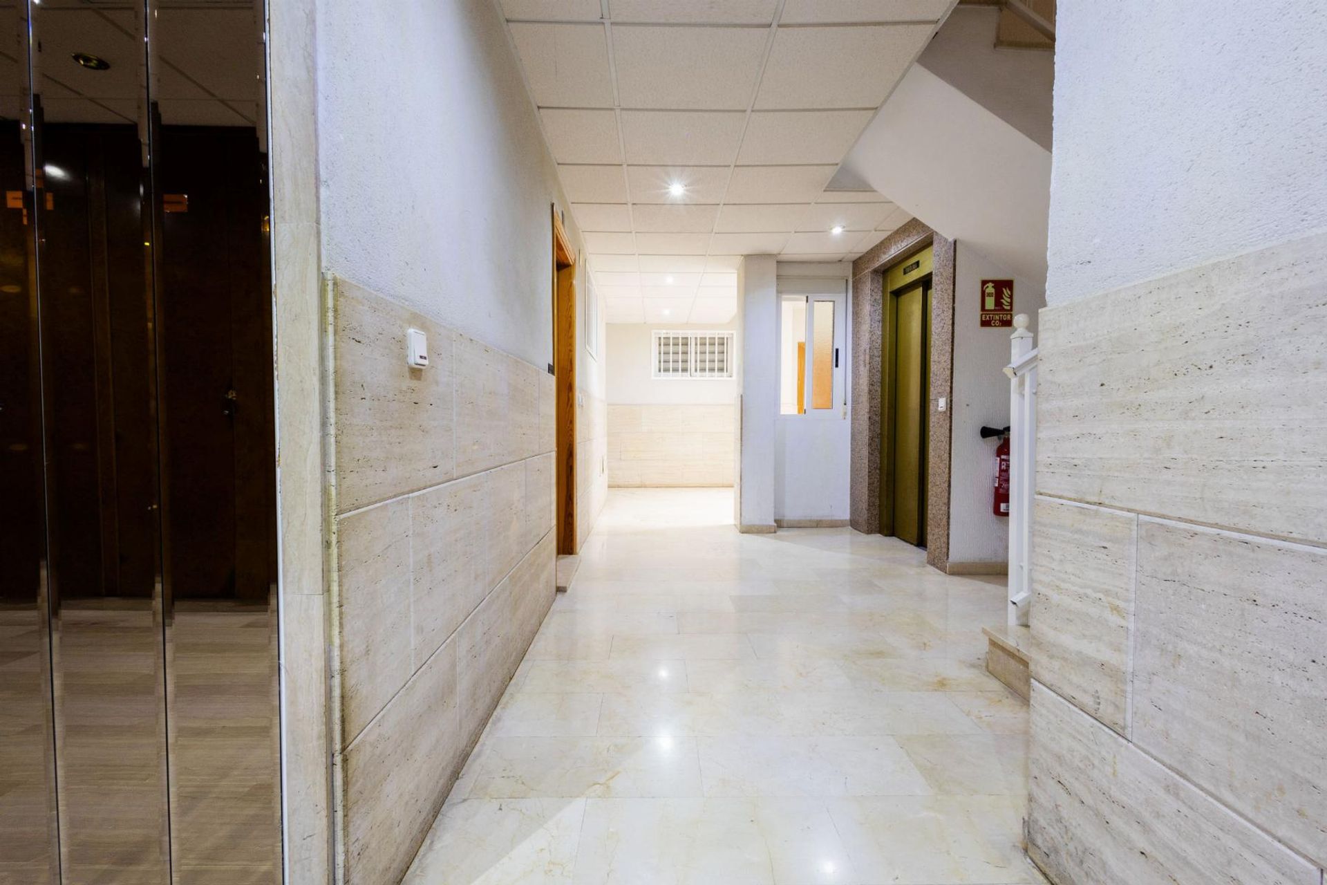 Condominium dans Torrevieja, Comunidad Valenciana 12837865