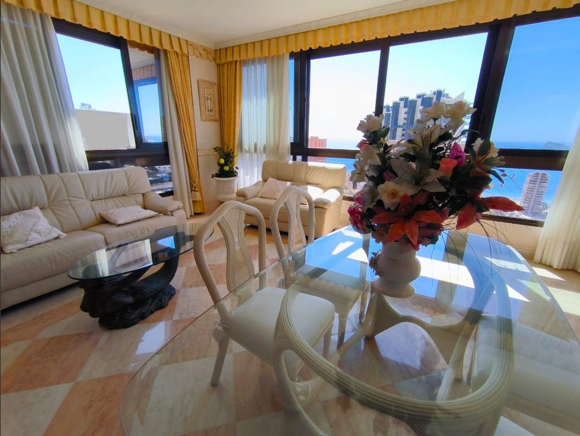 Condominium in Benidorm, Valencia 12838071