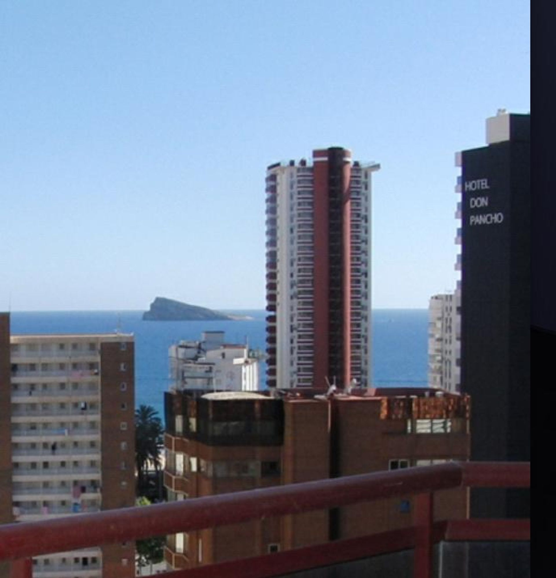 Condominium in Benidorm, Valencia 12838103