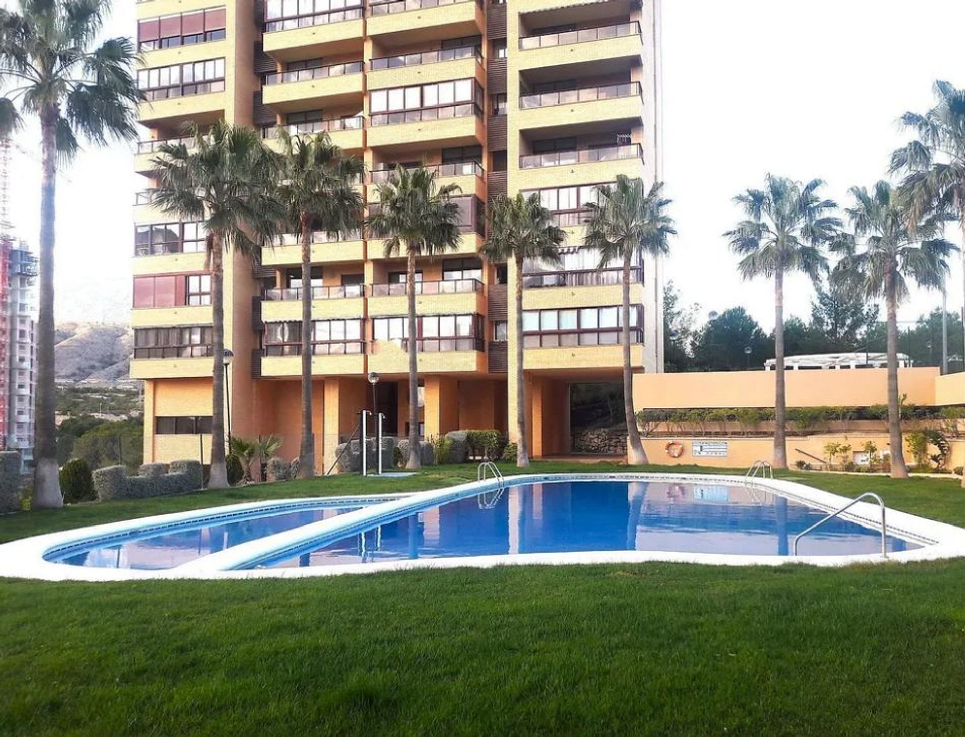 Condominium in Benidorm, Comunidad Valenciana 12838110