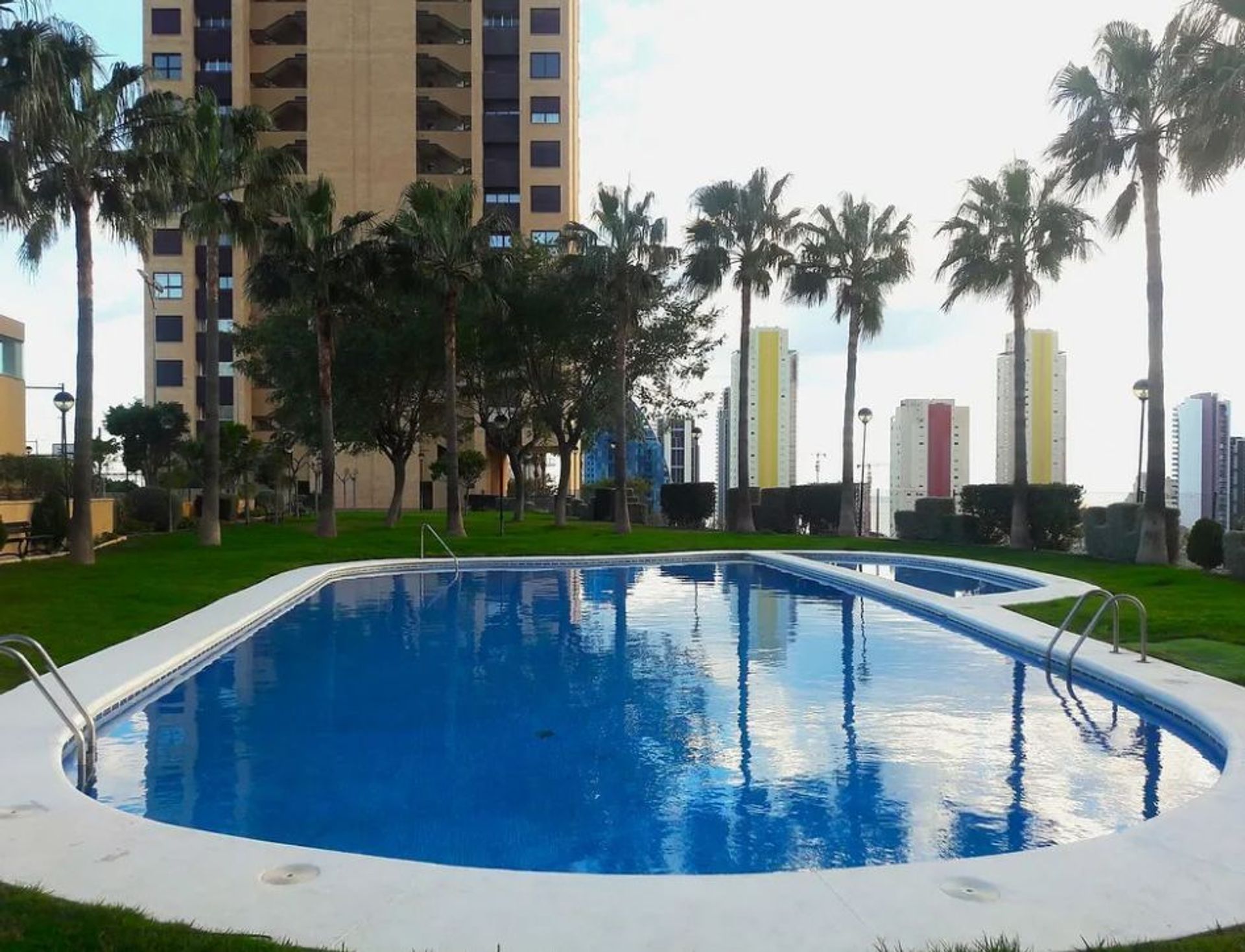 Condominium in Benidorm, Comunidad Valenciana 12838110