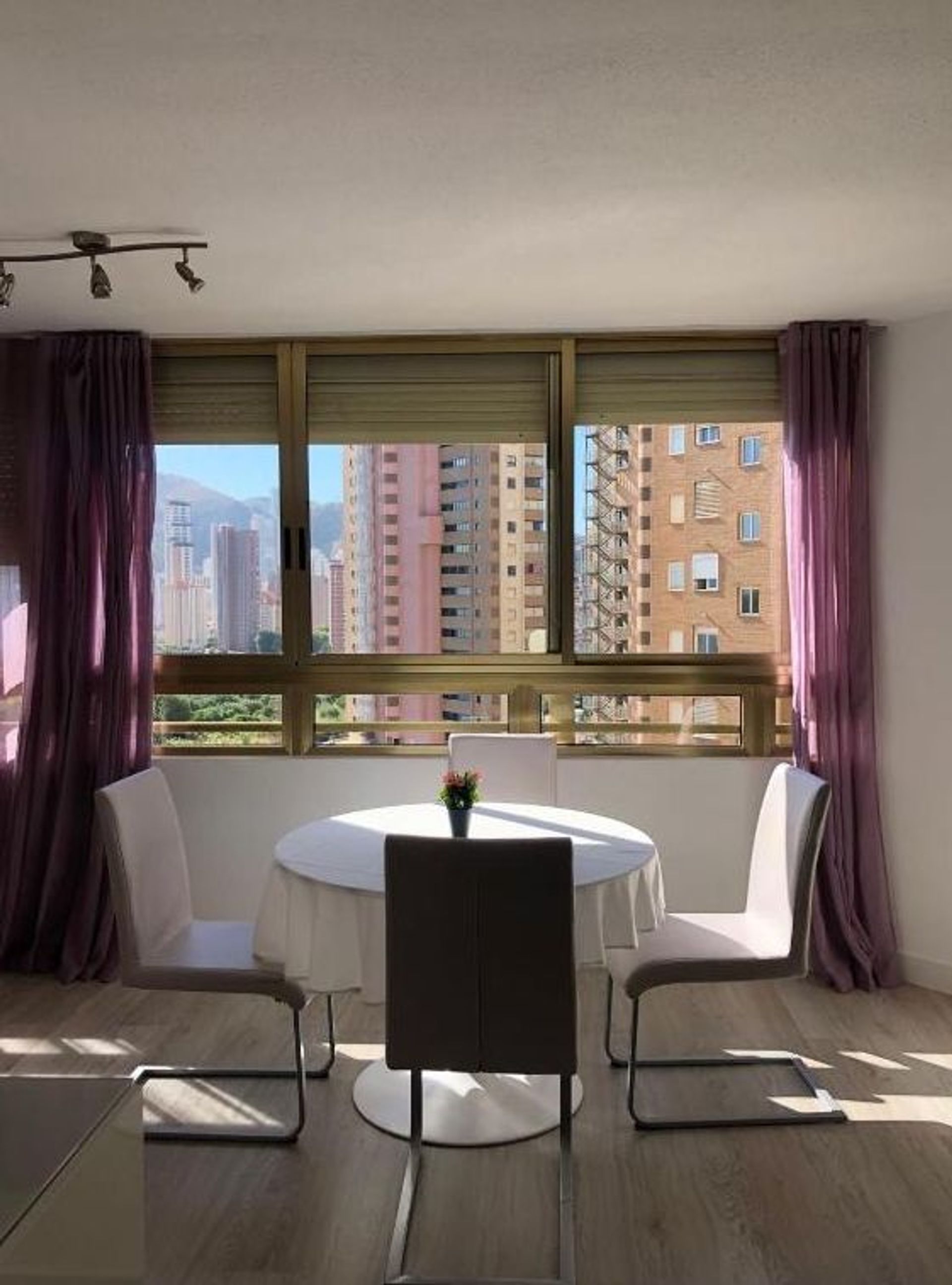 Condominium in Benidorm, Valencia 12838123