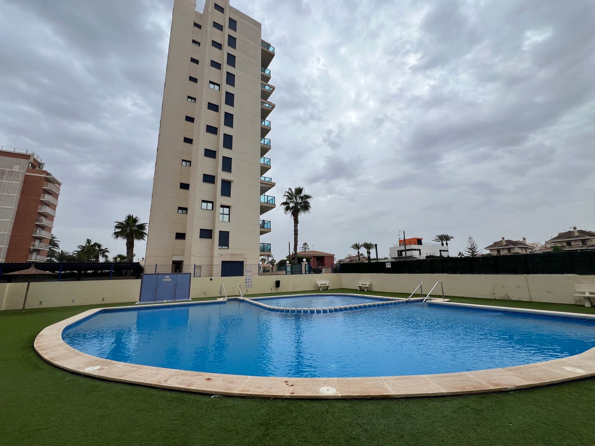 Квартира в Torrevieja, Comunidad Valenciana 12838243