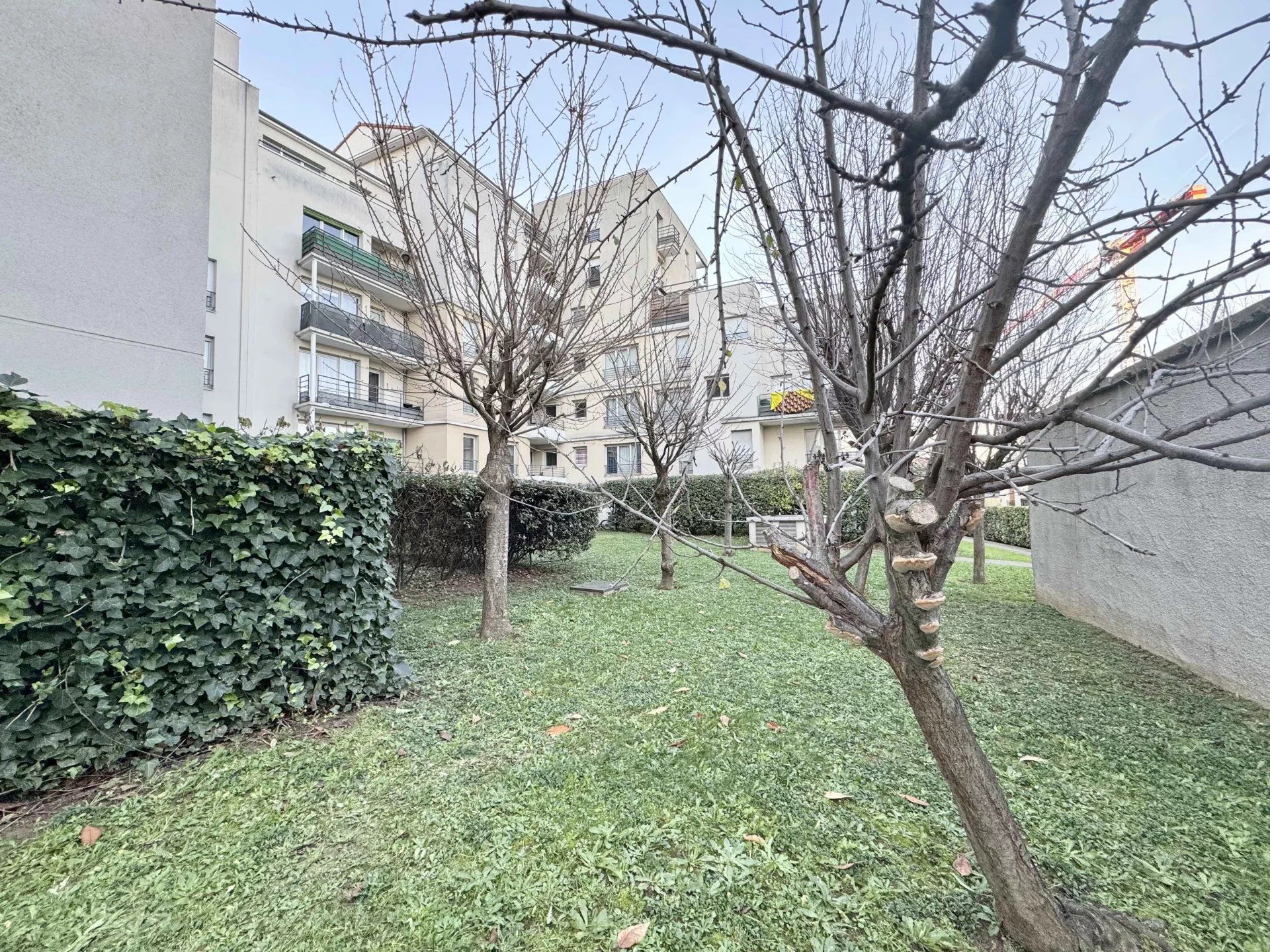 Condominium dans Saint-Ouen-sur-Seine, Seine-Saint-Denis 12838813