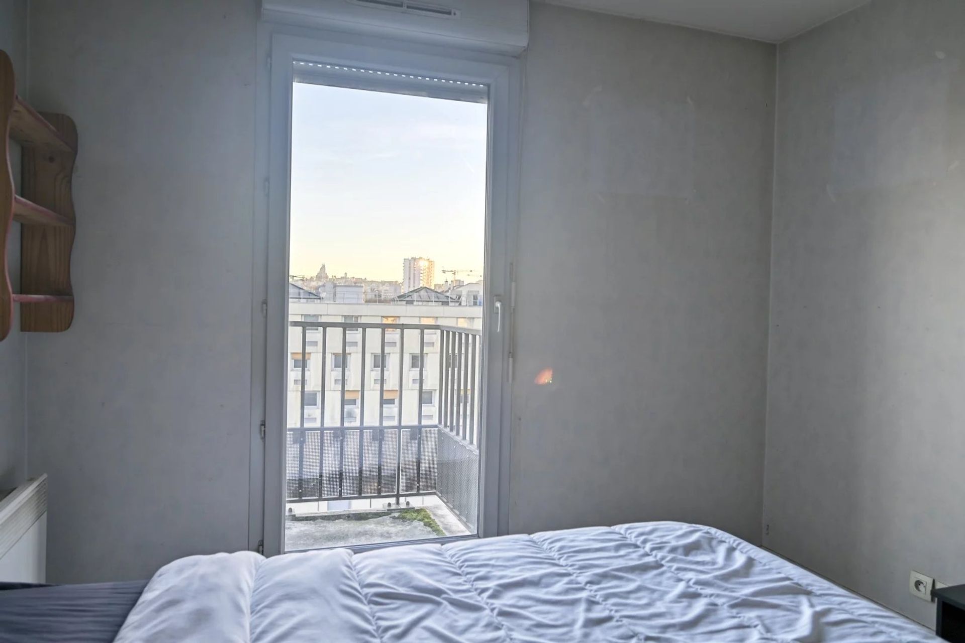 Condominium in Saint-Ouen, Ile-de-France 12838813