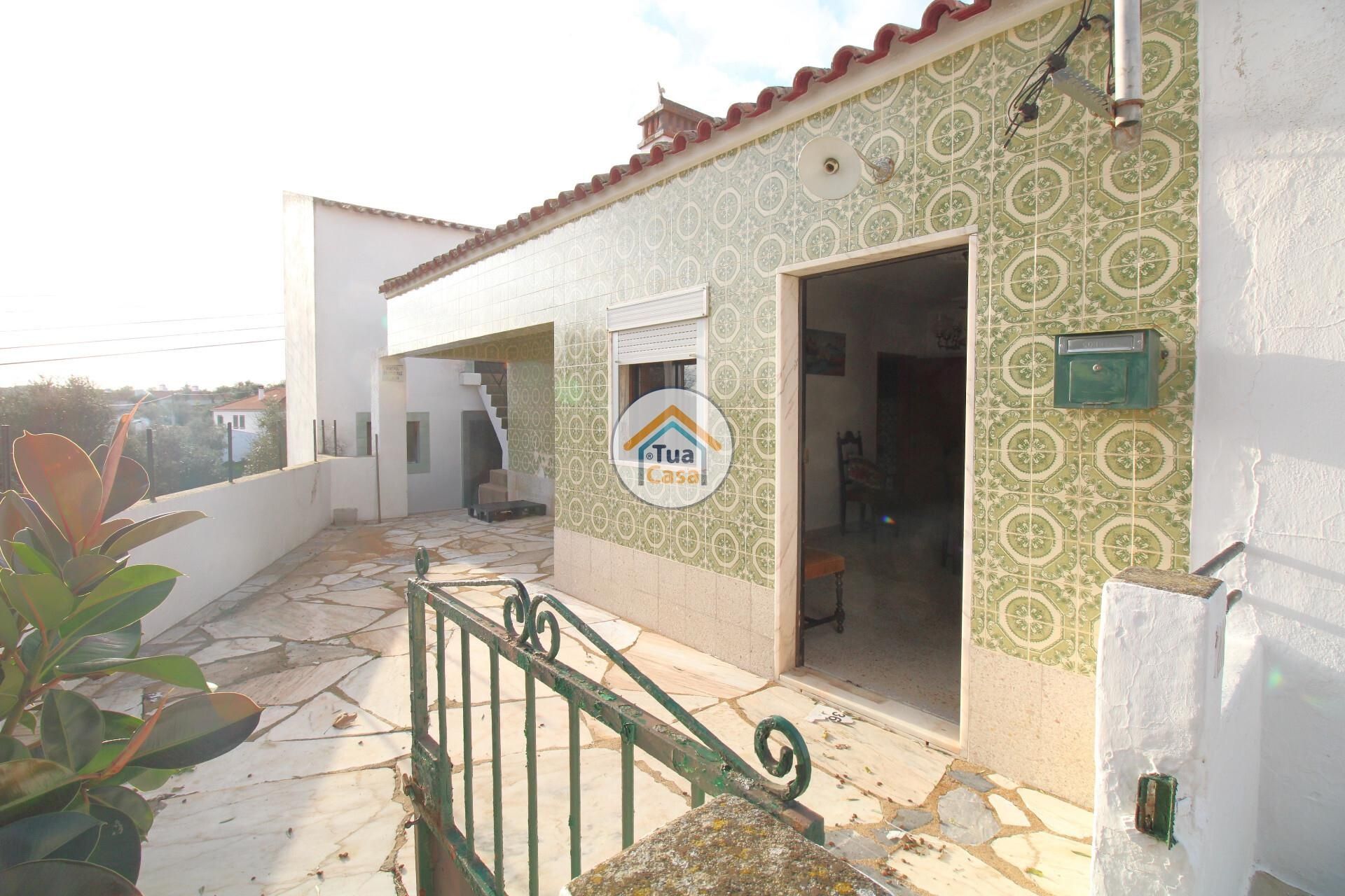 Hus i Redondo, Évora District 12839024