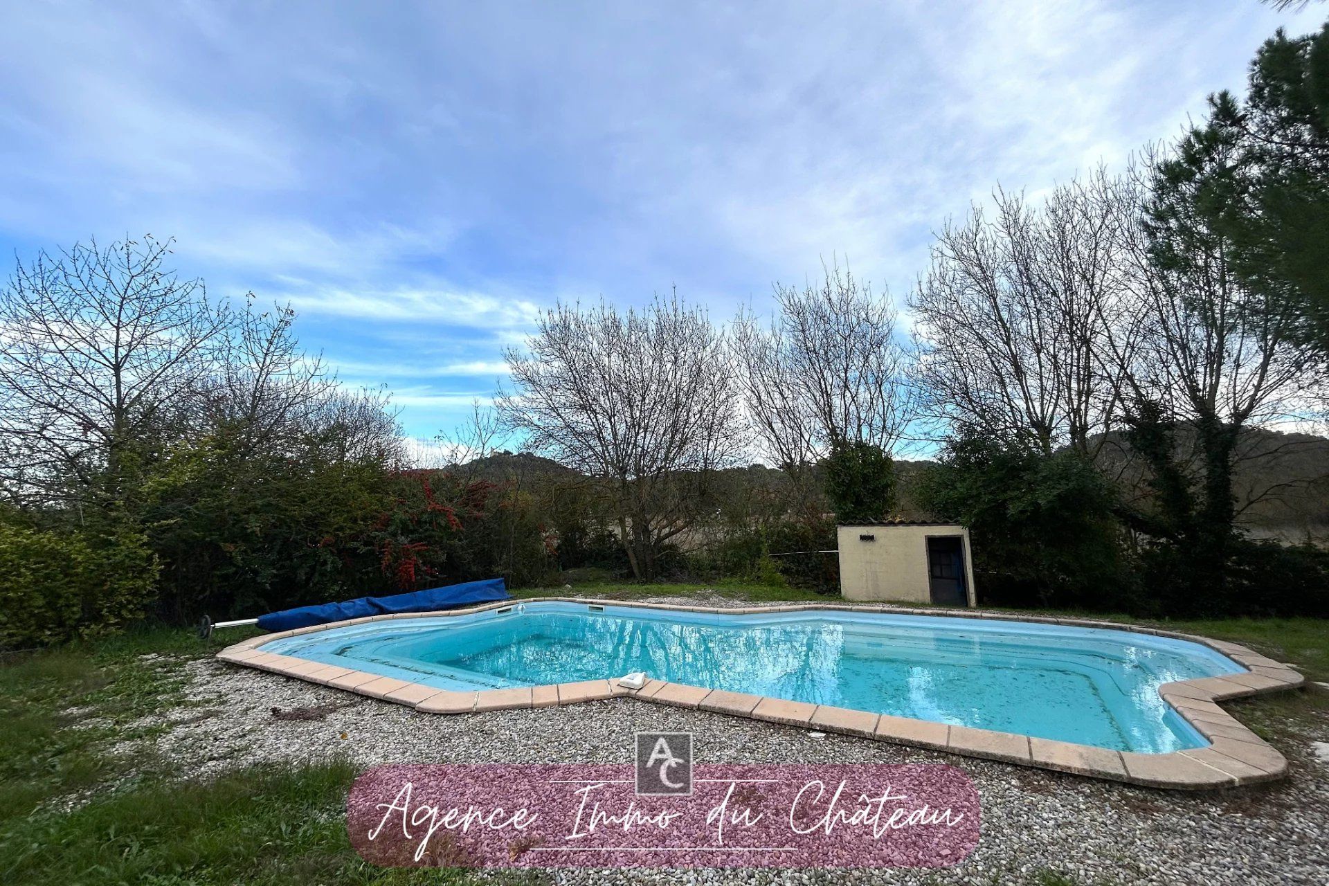 Rumah di Untuk calqueiret, Provence-Alpes-Cote d'Azur 12839490