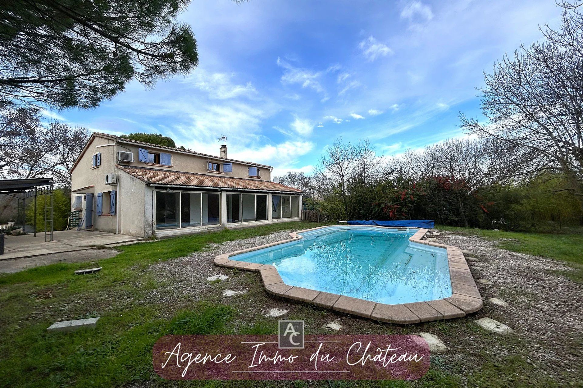 Rumah di Untuk calqueiret, Provence-Alpes-Cote d'Azur 12839490