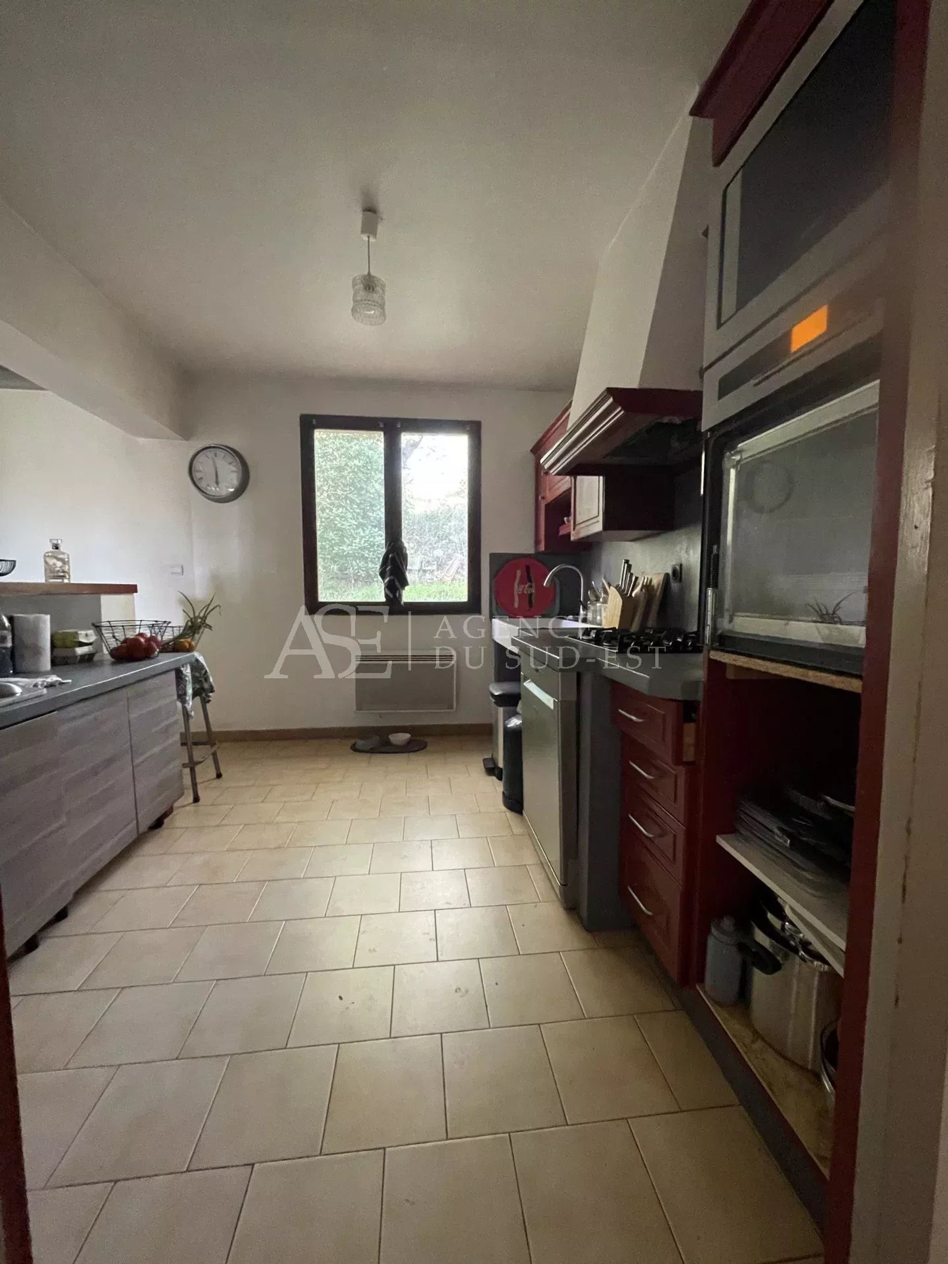 Кондоминиум в Gardanne, Bouches-du-Rhône 12839513