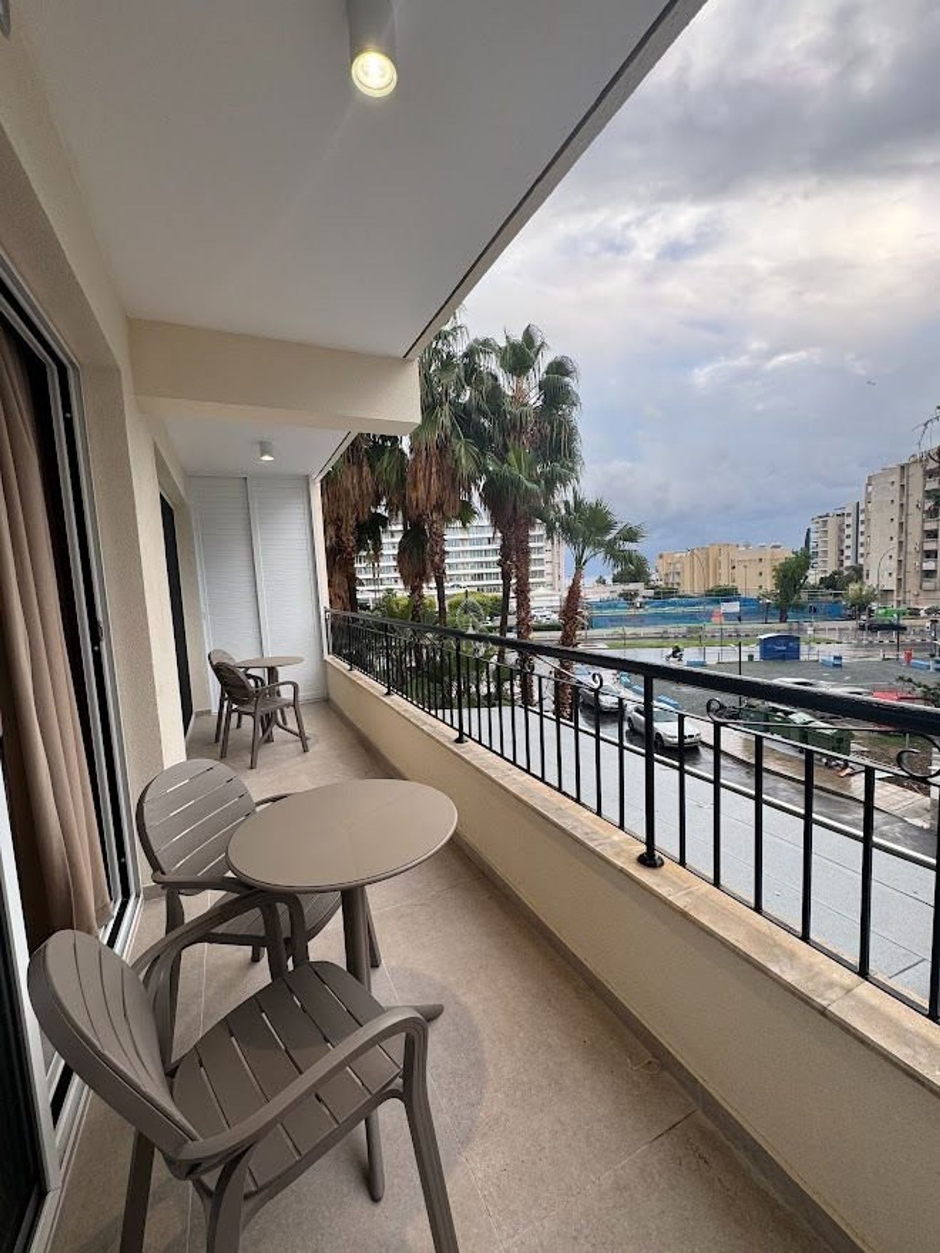 Condominium in Germasogeia, Limassol 12839685