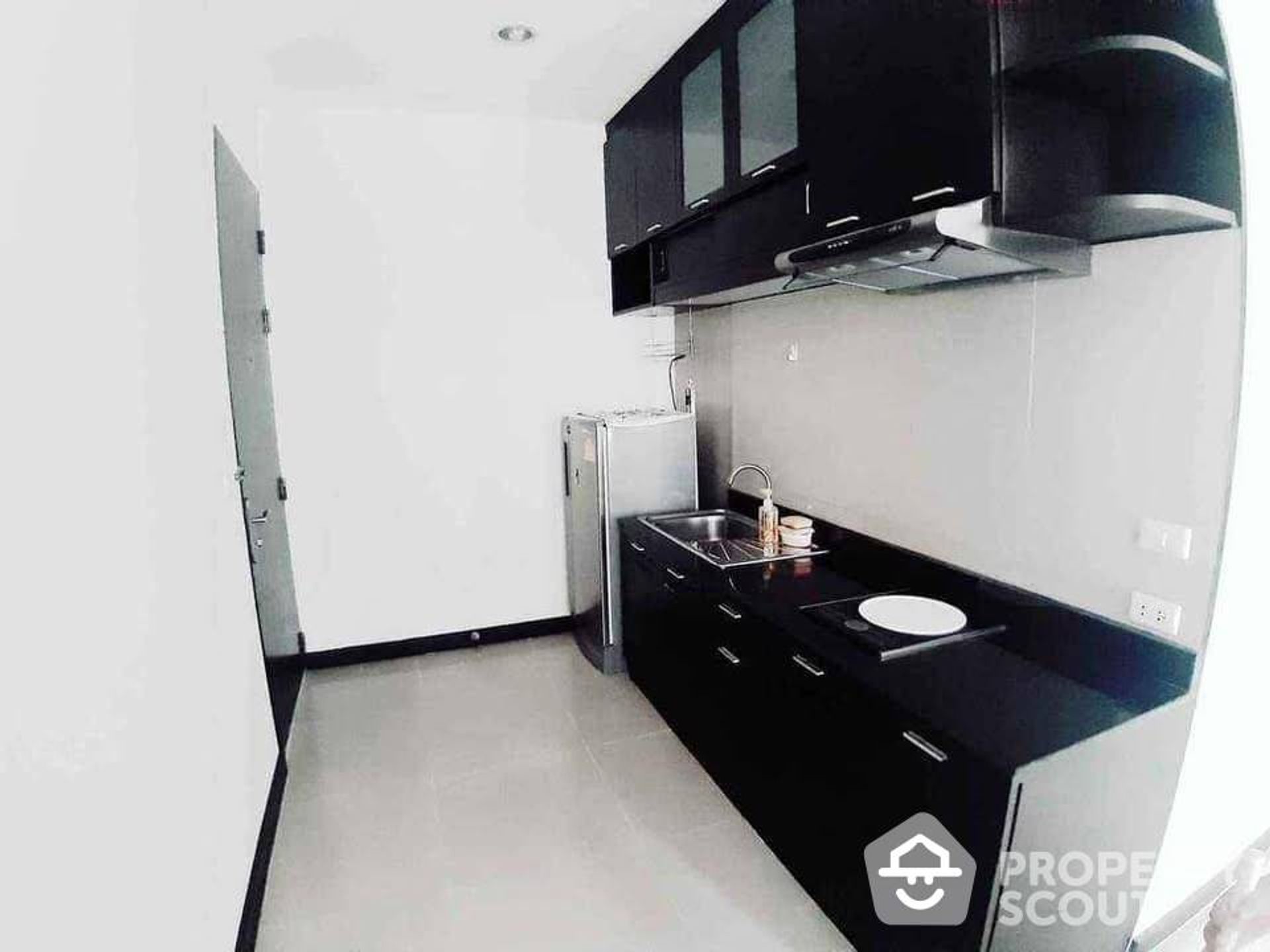 Condominium in Ratchathewi, Krung Thep Maha Nakhon 12840007