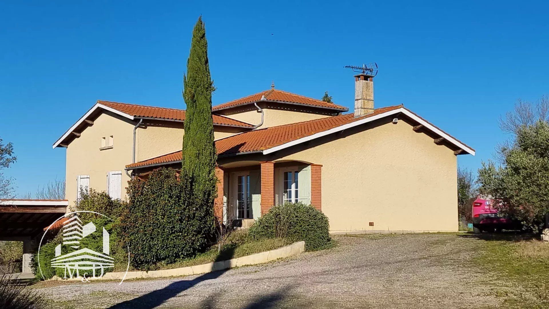 Residential in Beaumont-sur-Lèze, Haute-Garonne 12840178