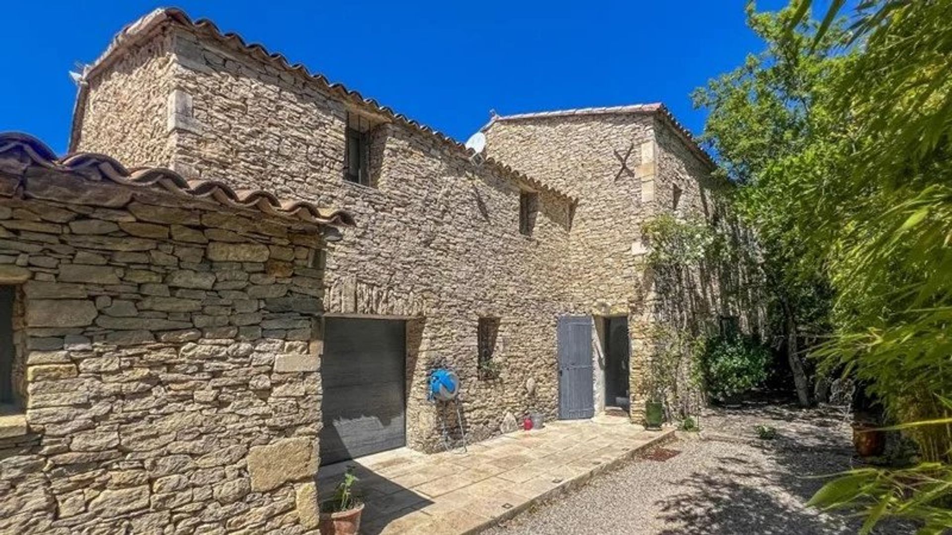 Rumah di Gordes, Vaucluse 12840189