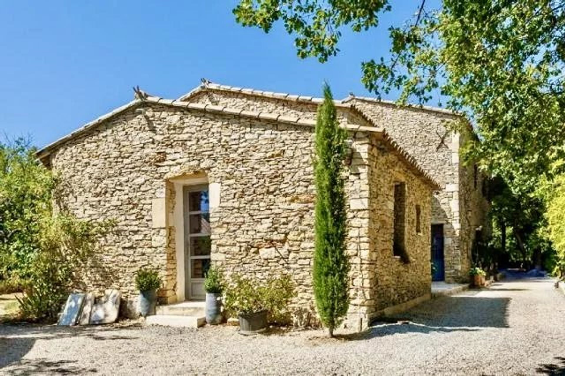 Hus i Gordes, Provence-Alpes-Cote d'Azur 12840189