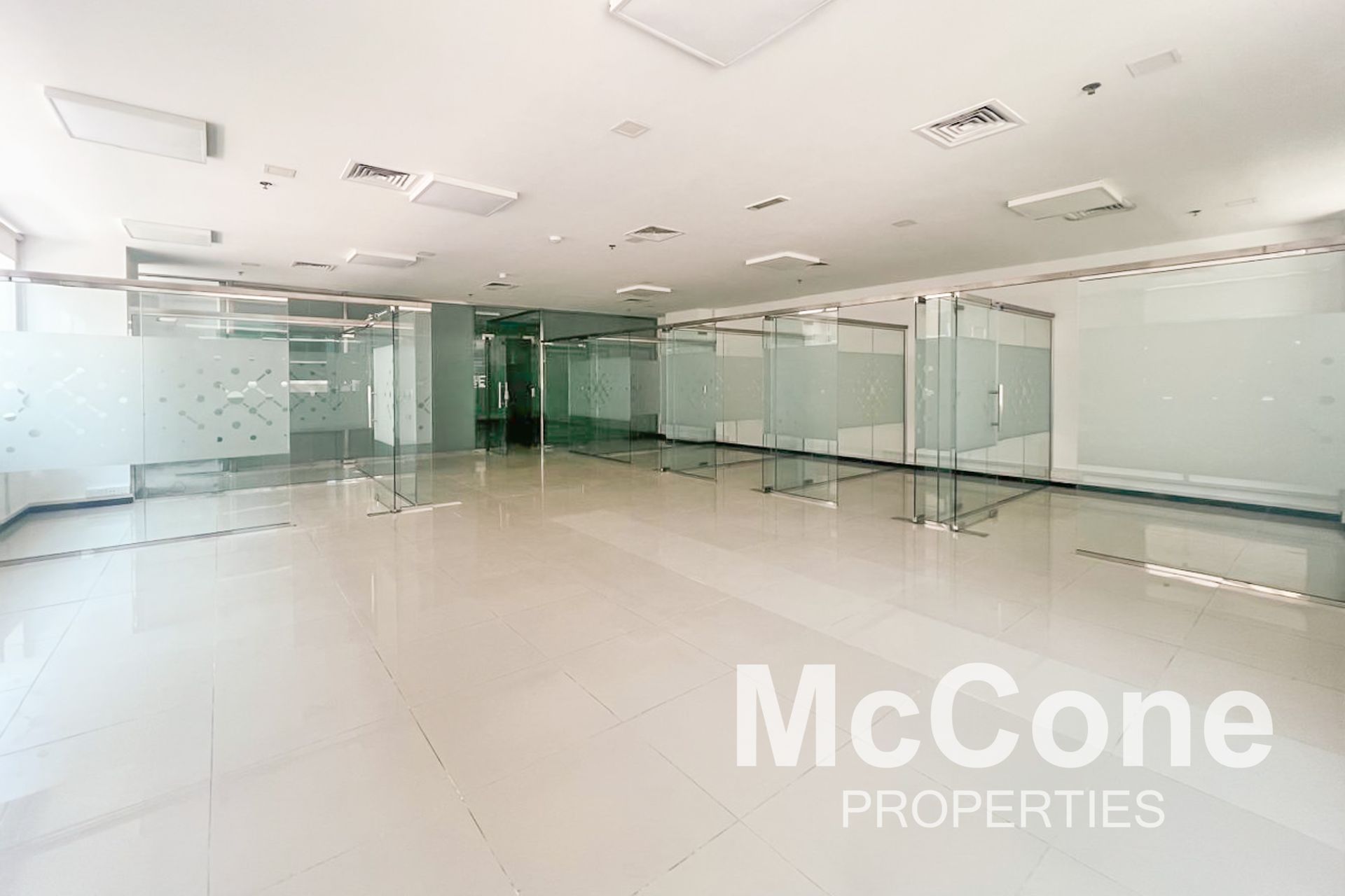 Commercial in Dubai, Dubai 12840914