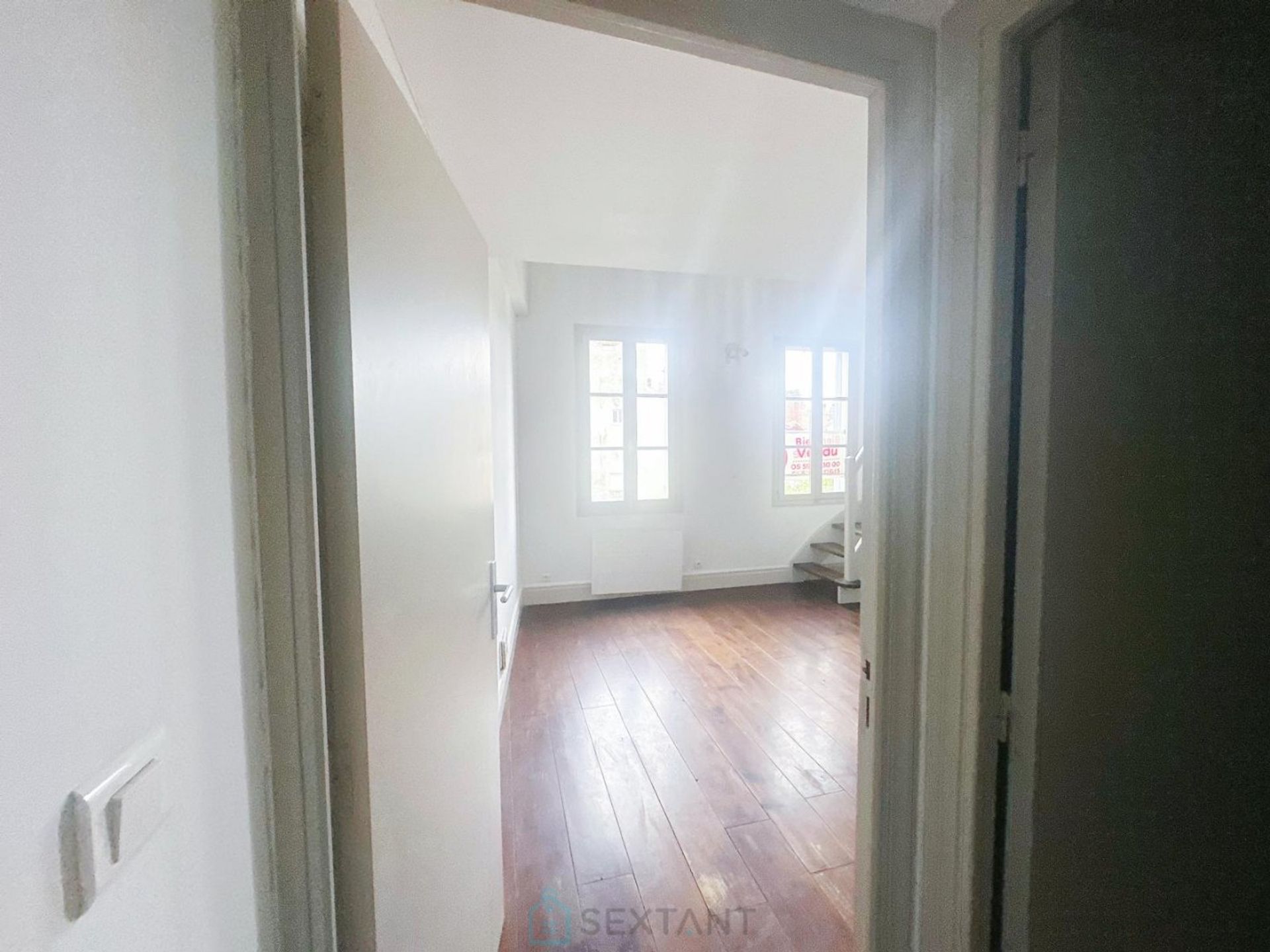 Condominium in Bayonne, Nouvelle-Aquitaine 12841116