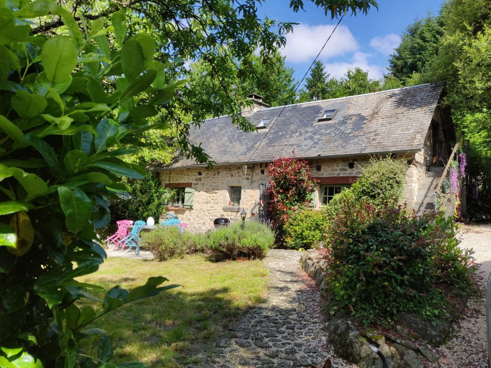 Rumah di Chamberet, Nouvelle-Aquitaine 12841117